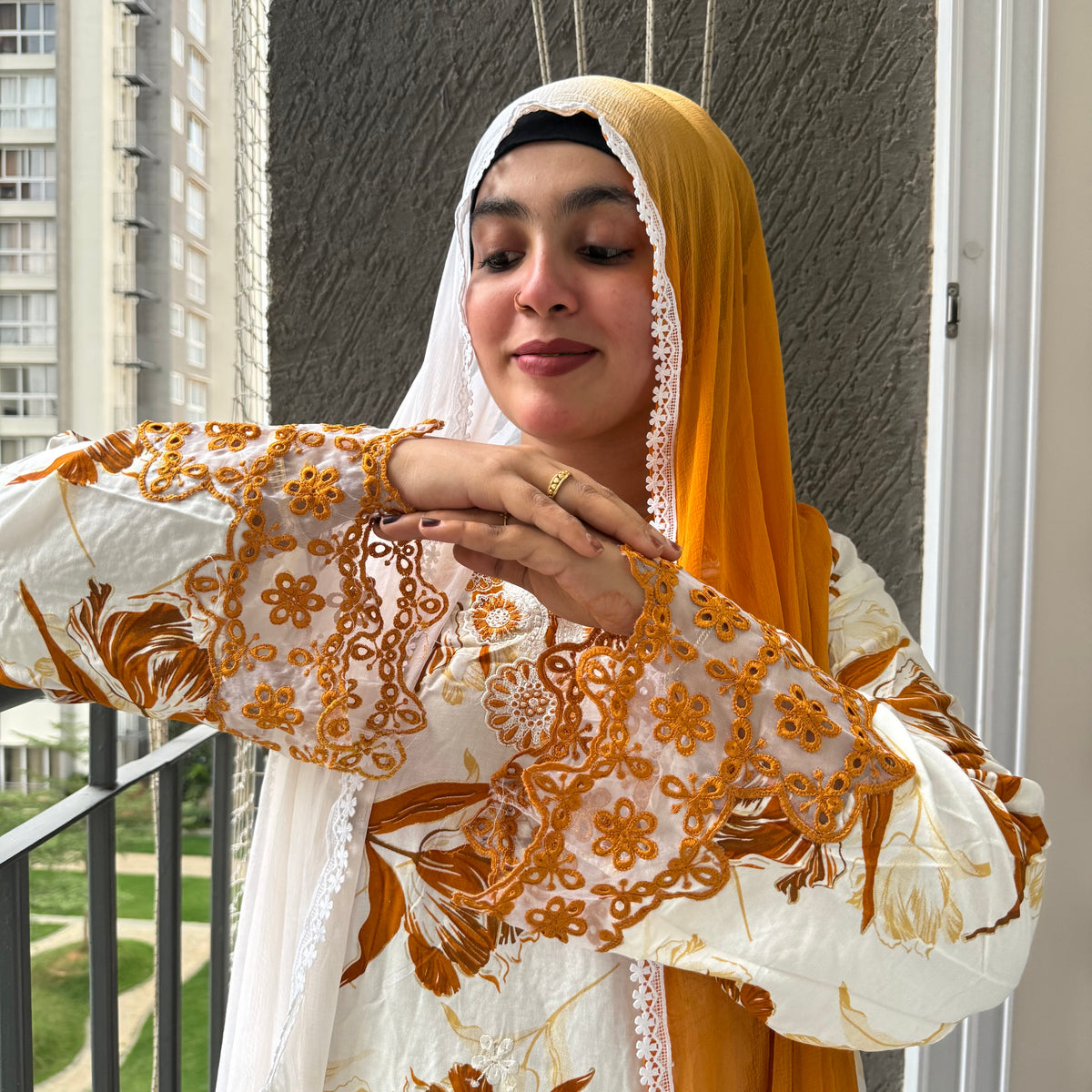 Miral Short Pakistani suit