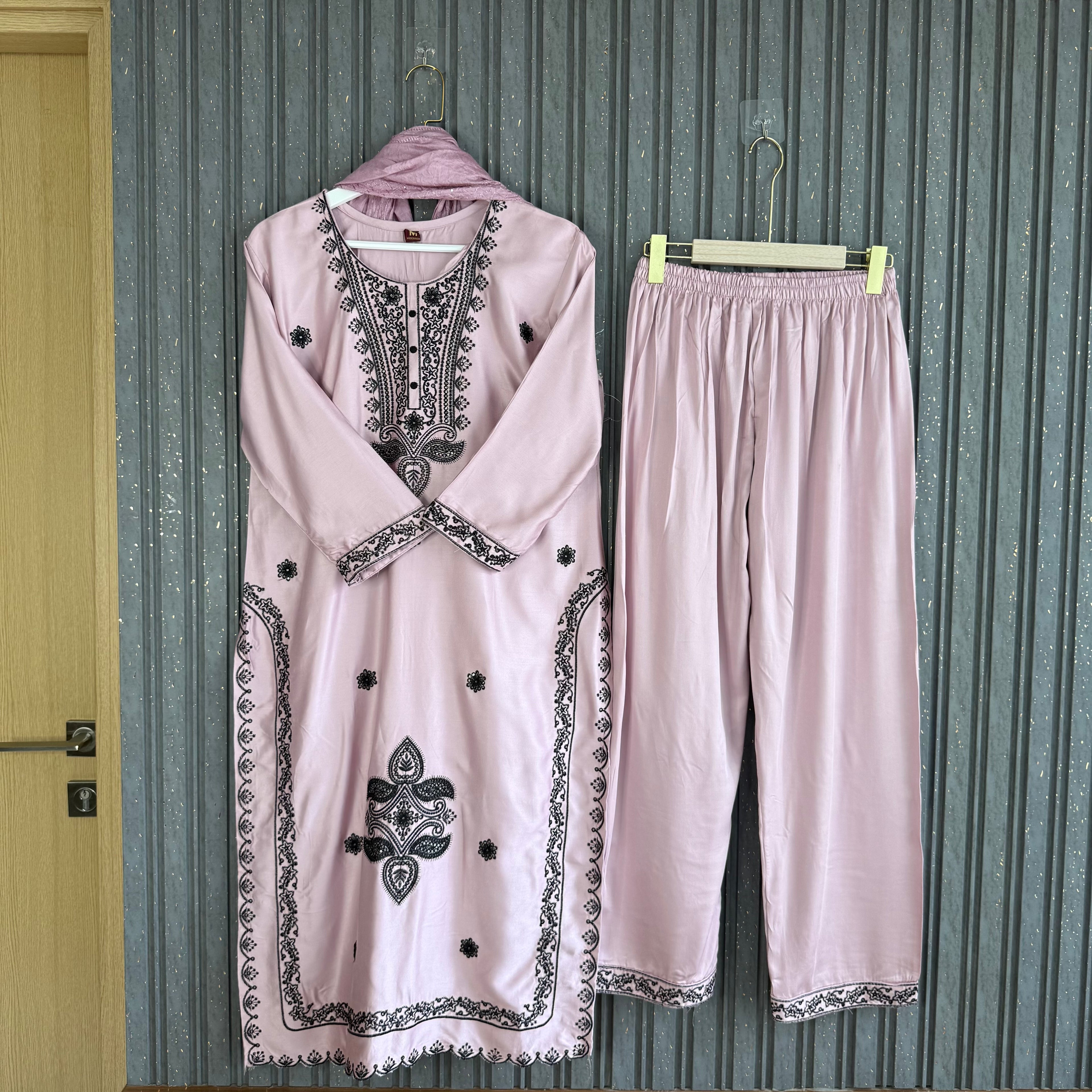Vehrish rayon suit