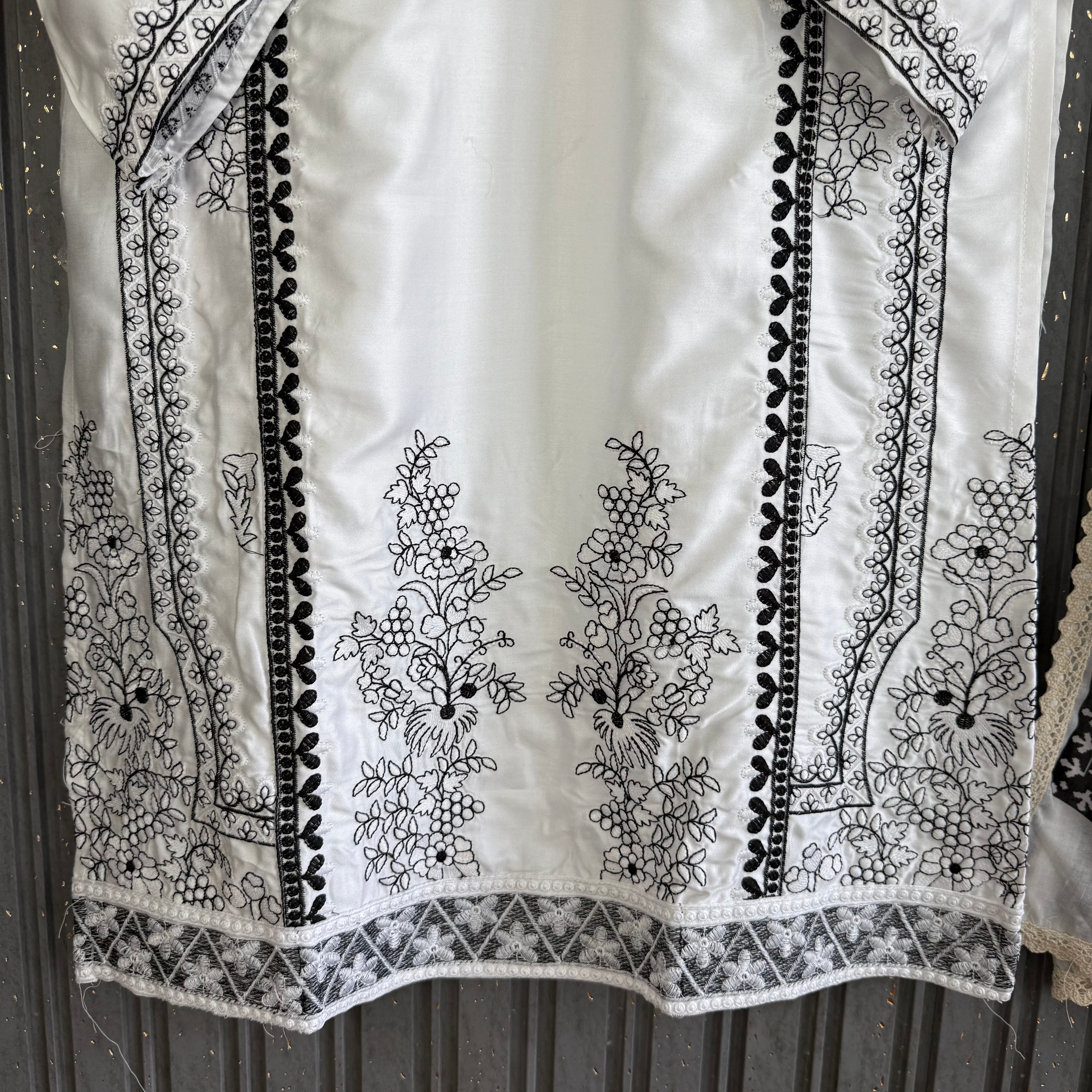 Anmol baloch Pakistani suit
