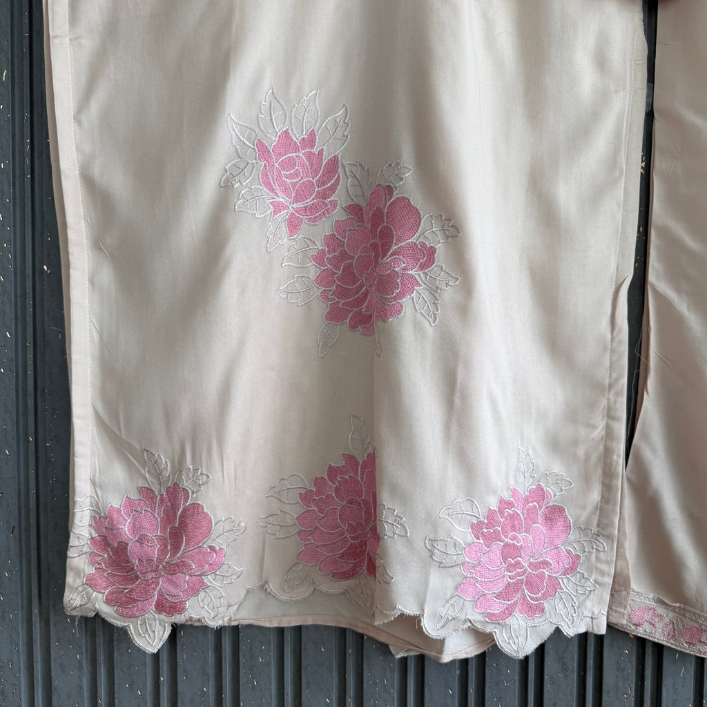 Mihira Pakistani suit