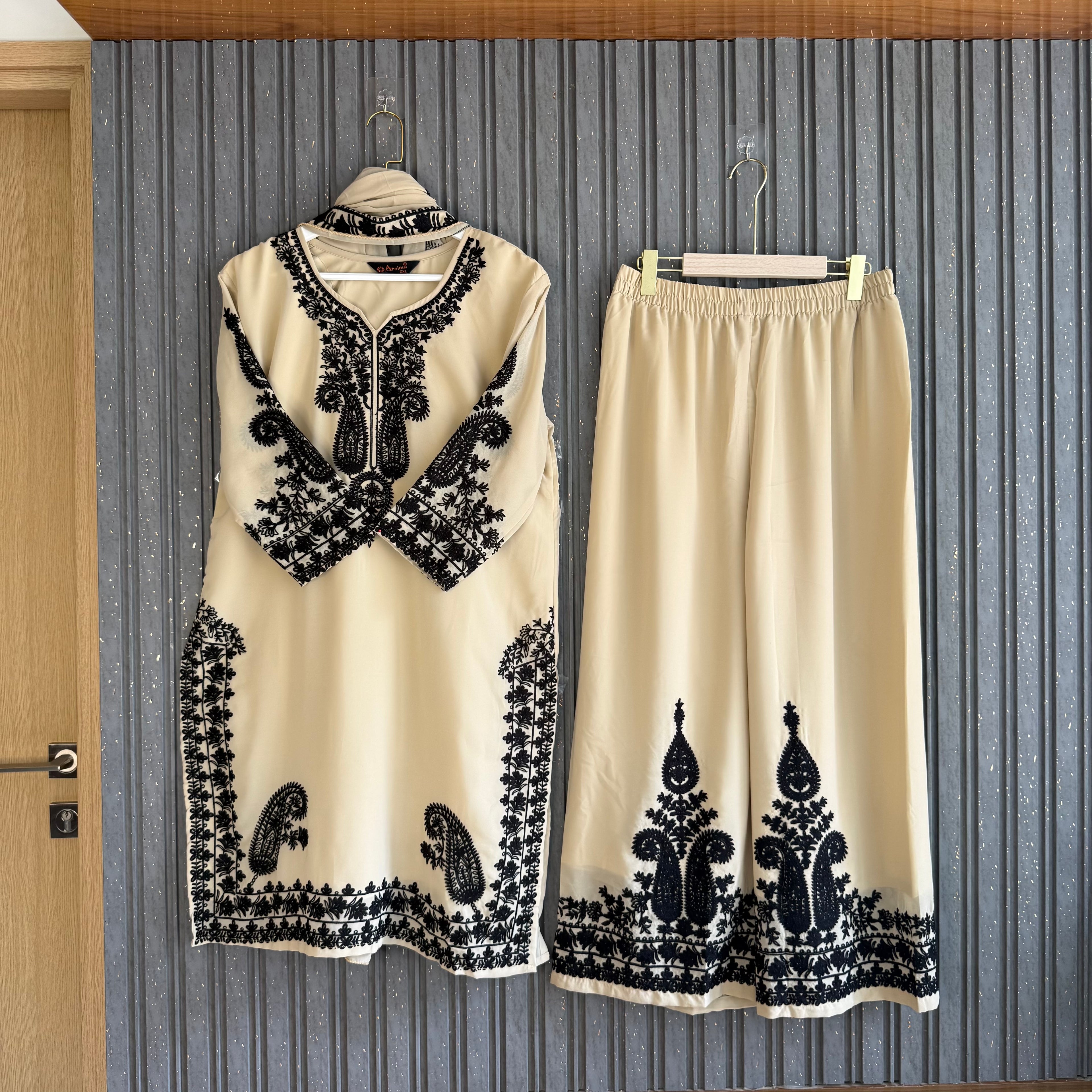 Chiku palazzo set