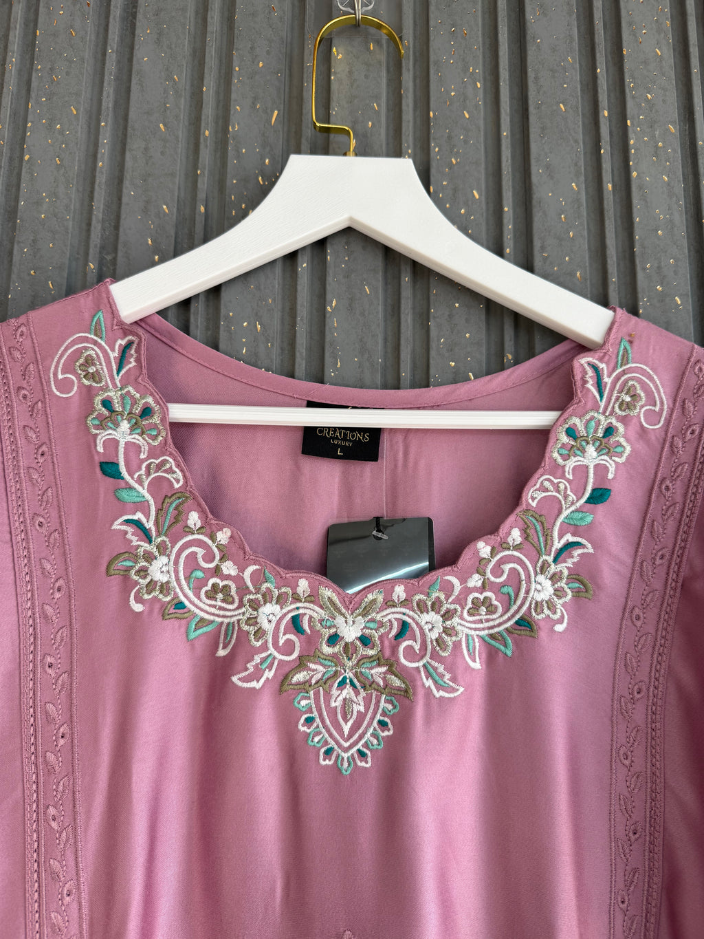 Hareem Pakistani rayon suit