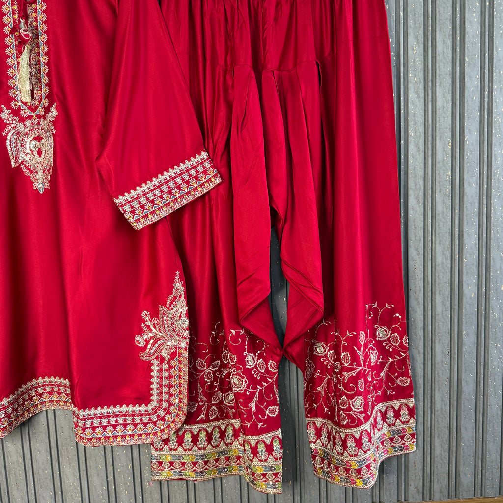 Dabish Farshi suit