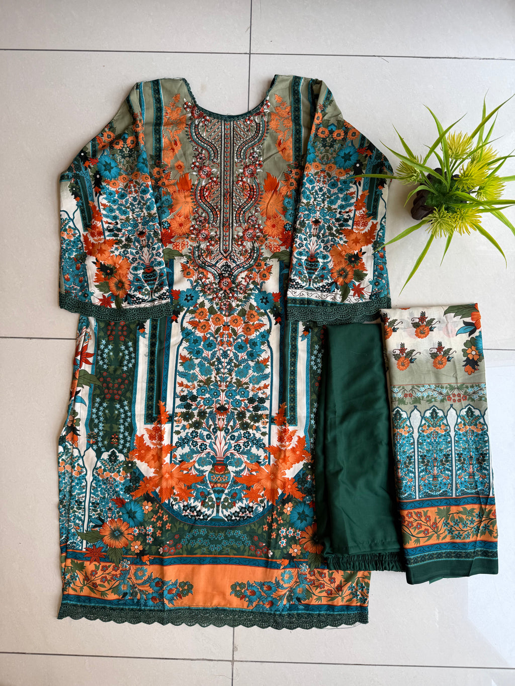 Pakistani Lawn Suit Rayon