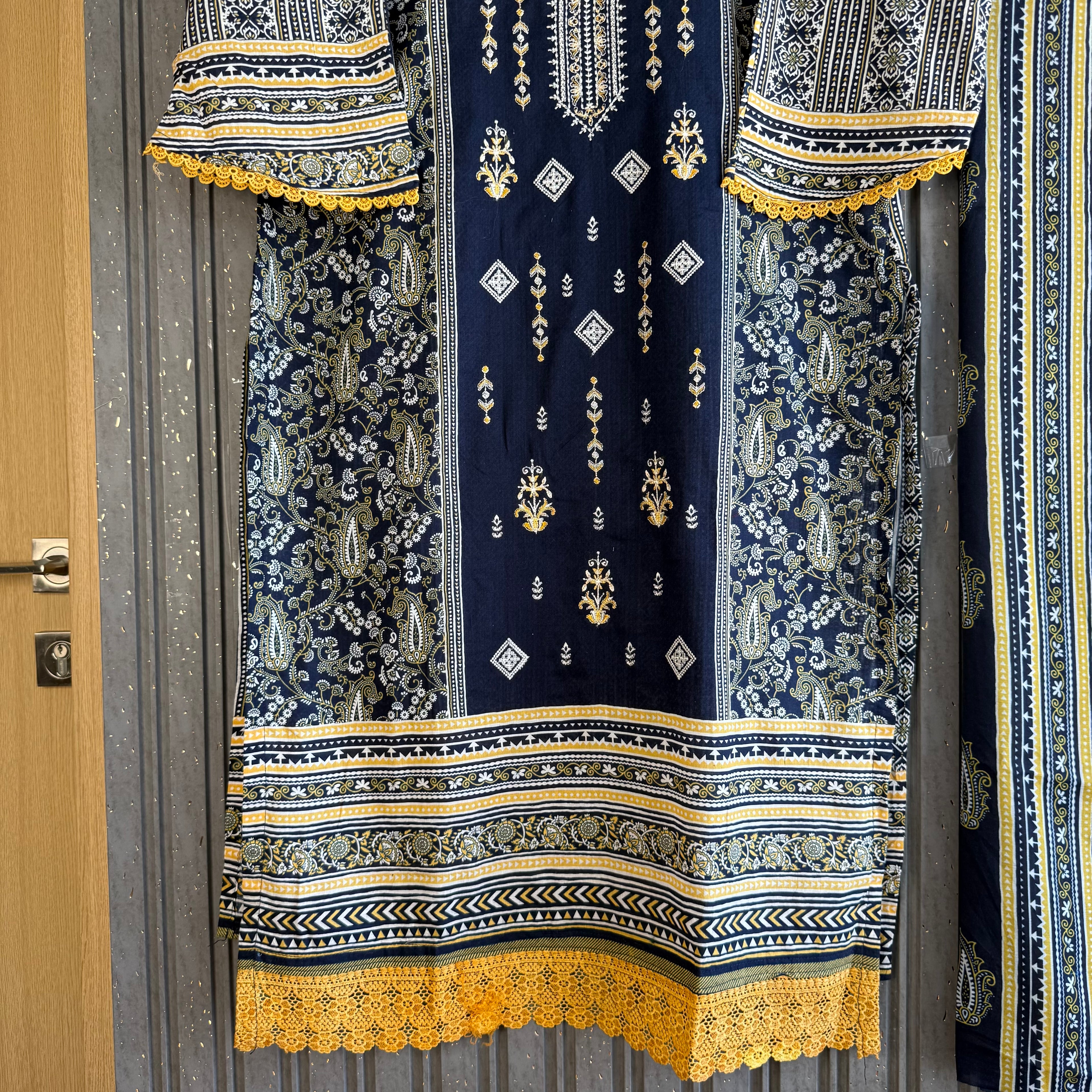 Falisha Pakistani cotton lawn
