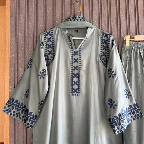 Azeqah sadaf palazzo set