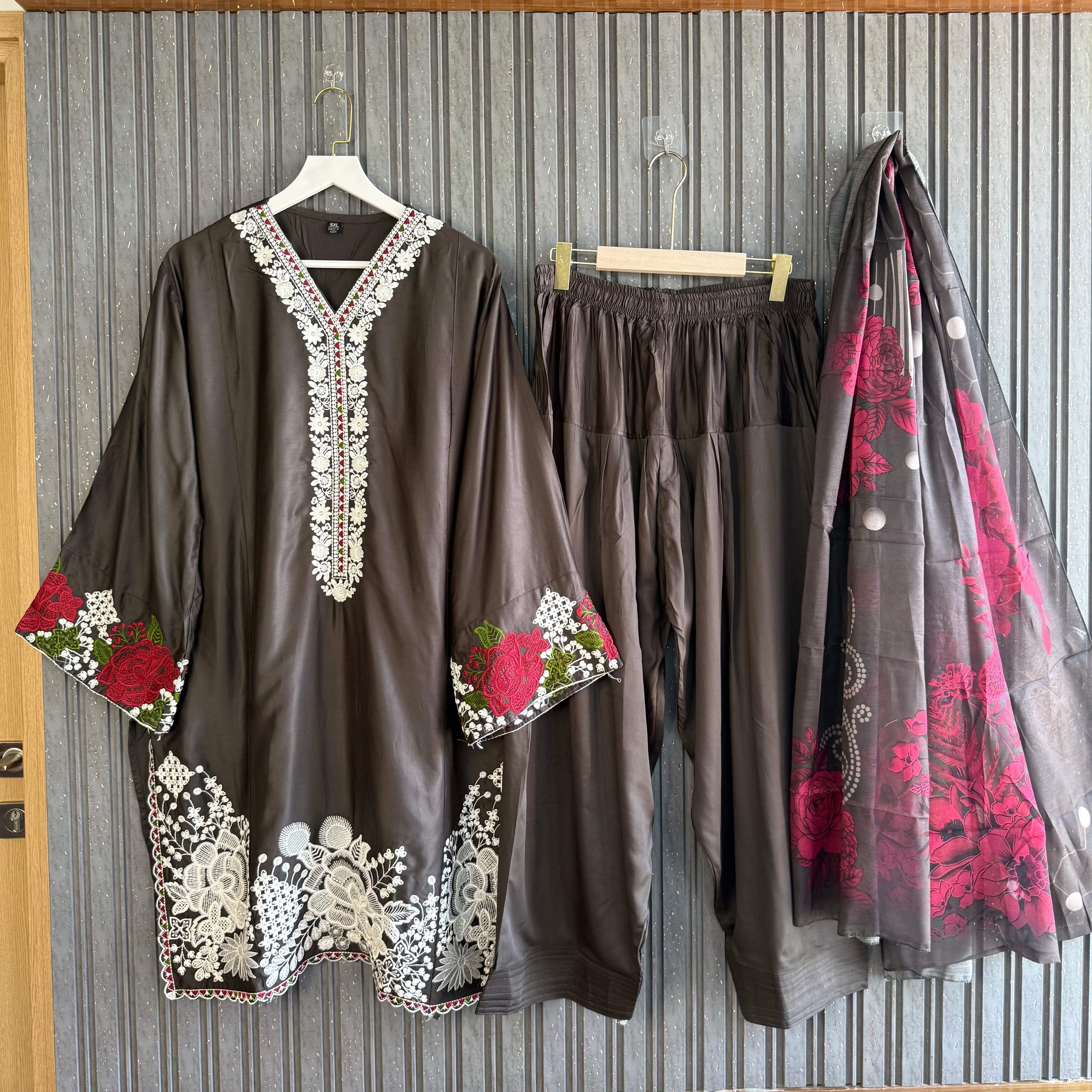 Tanaaz Farshi Salwar Suit
