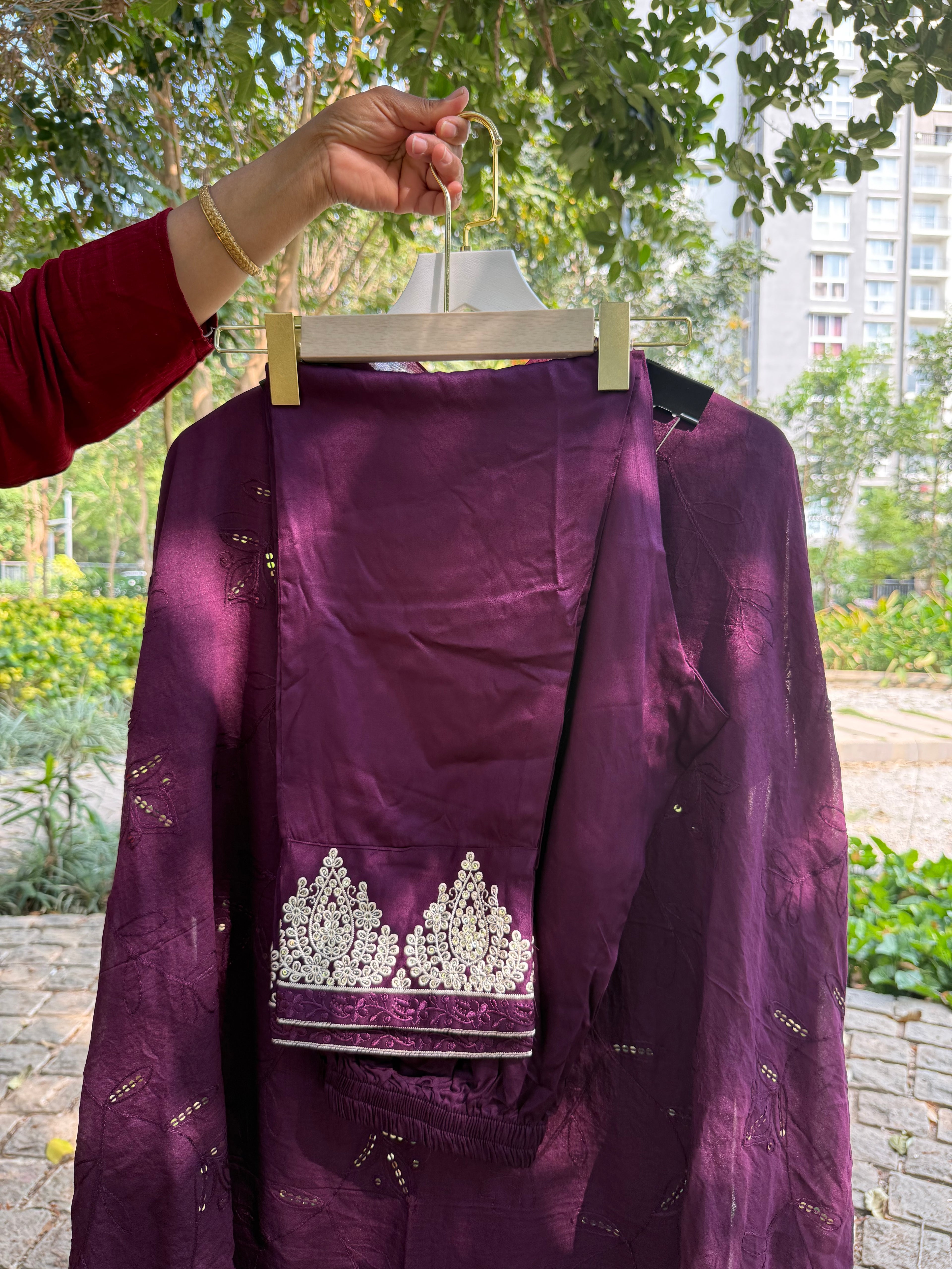 RÉHMAEL VÉRA – Signature Edit