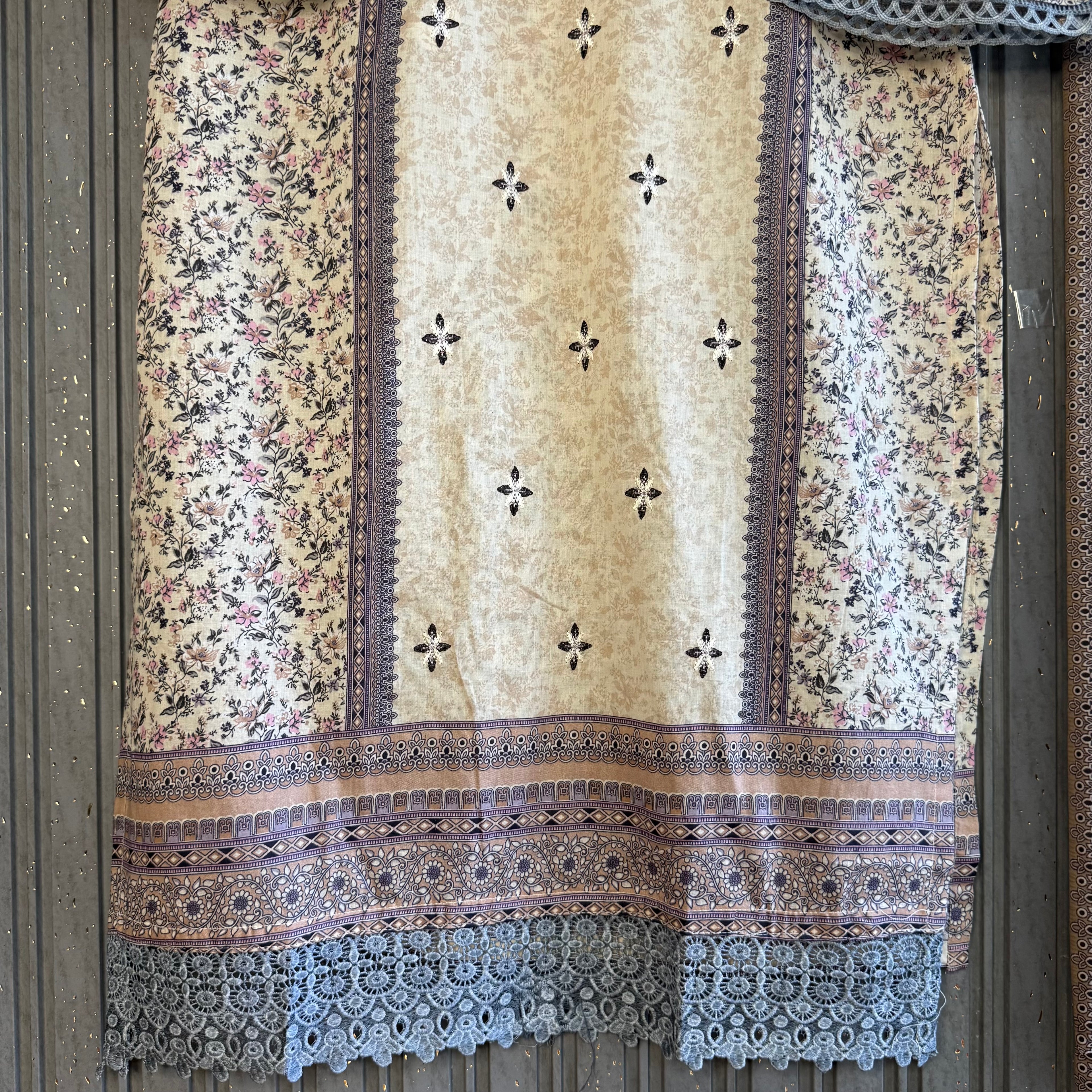 Muneeza Pakistani cotton lawn
