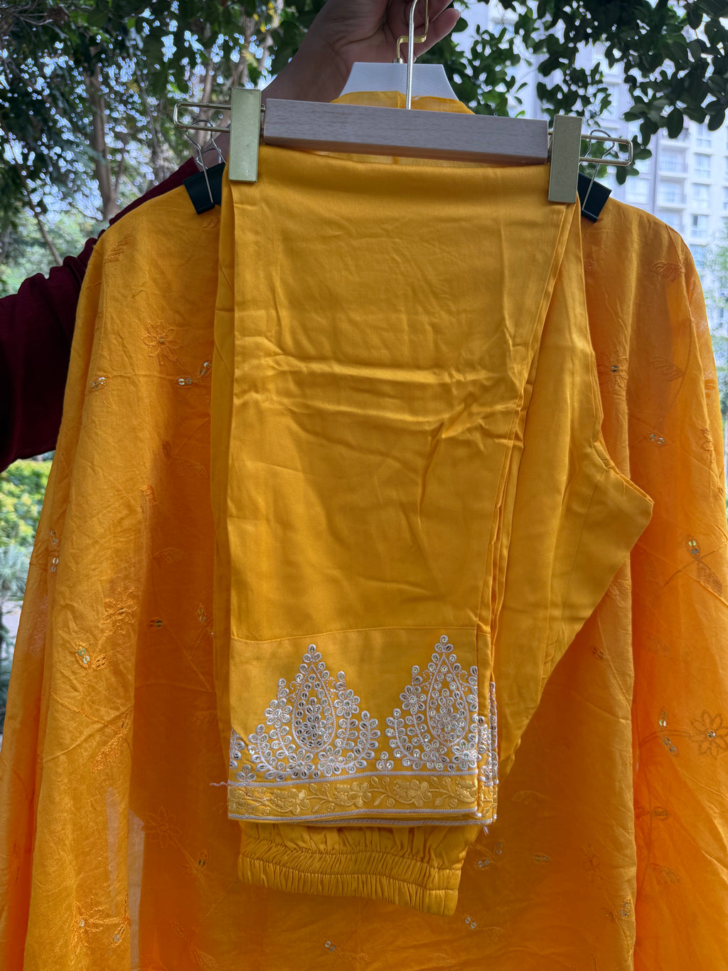 RÉHMAEL VÉRA – Signature Edit