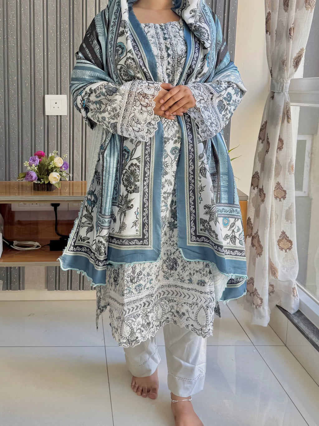 Anam Pakistani suit