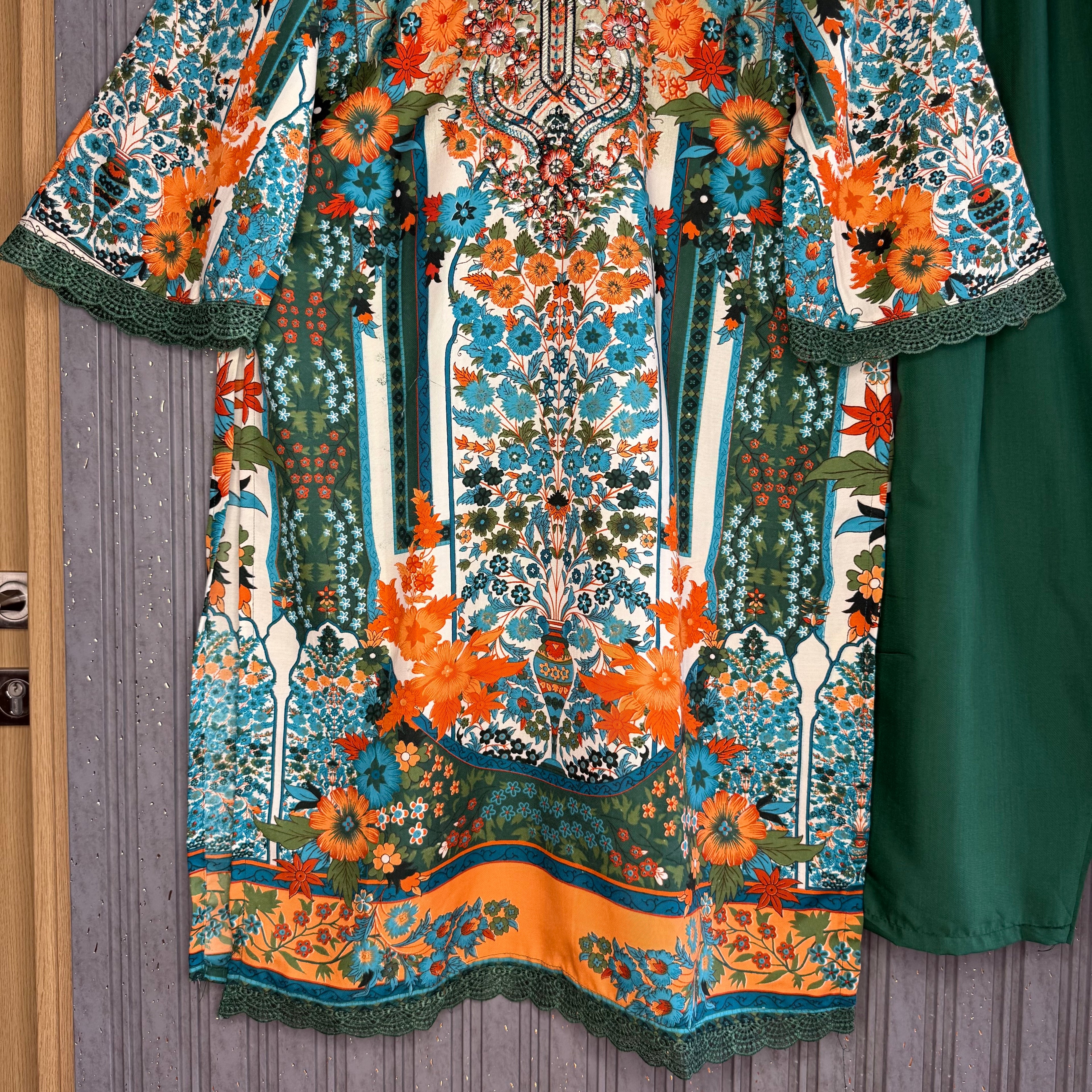 Afshan Pakistani Lawn Suit Rayon
