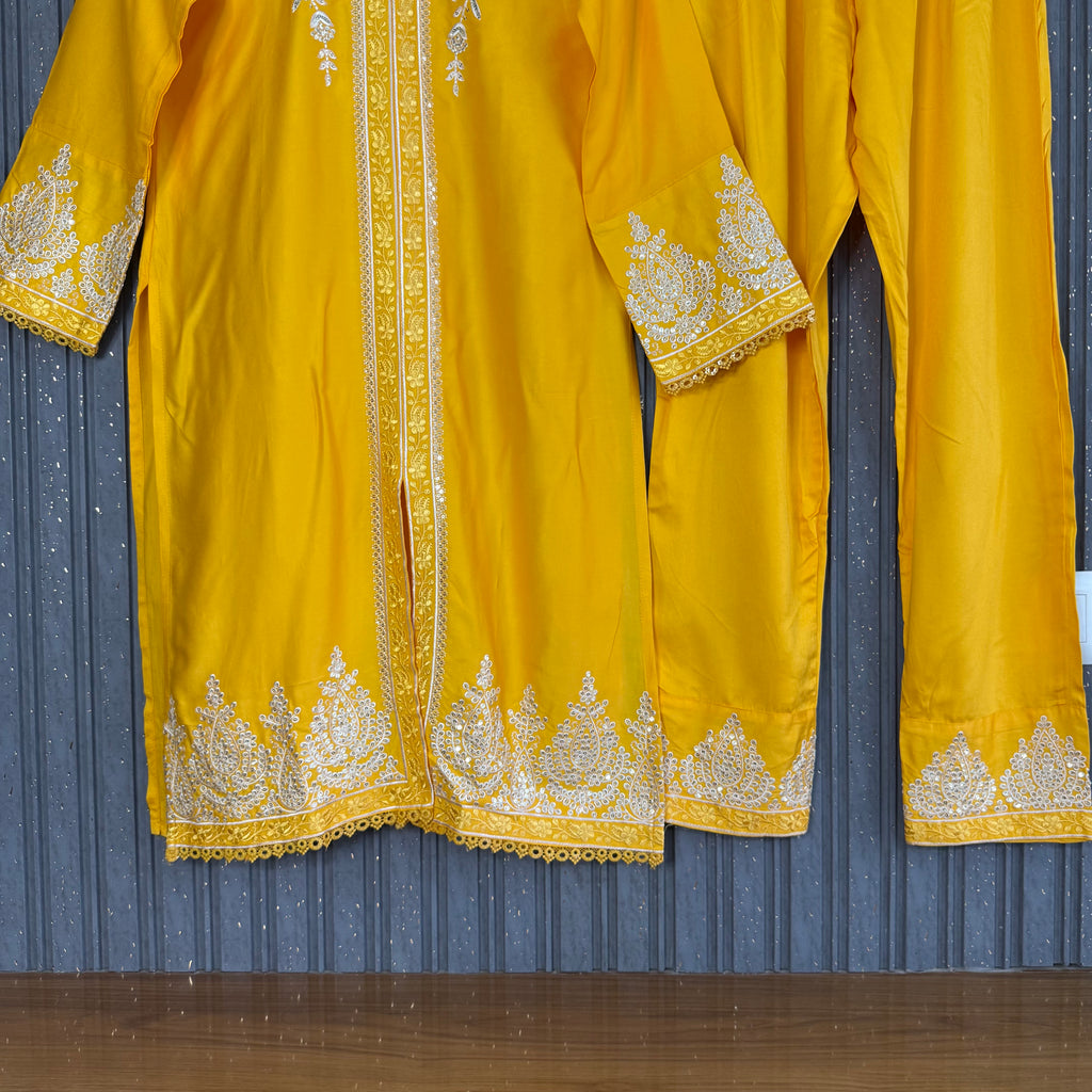 Salimara yusuf Pakistani set