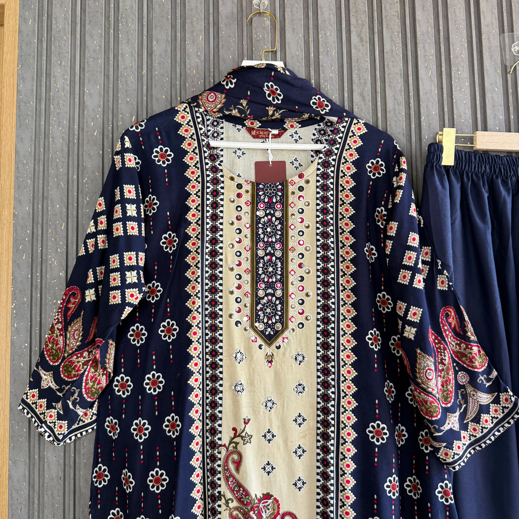 Sahiba Nasra pakistani suit