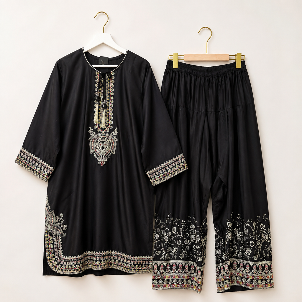Dabish Farshi suit