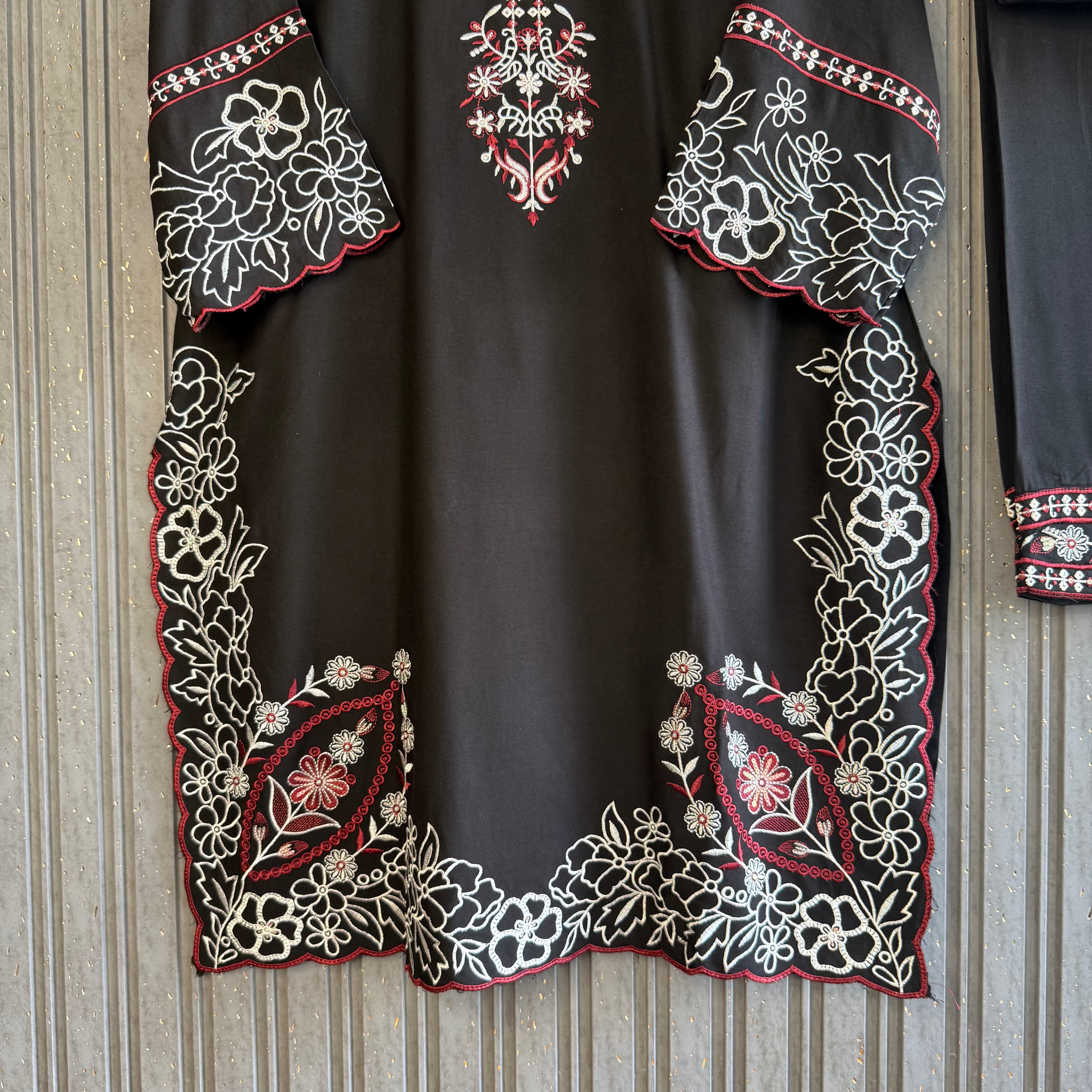Malina Mirha Pakistani suit