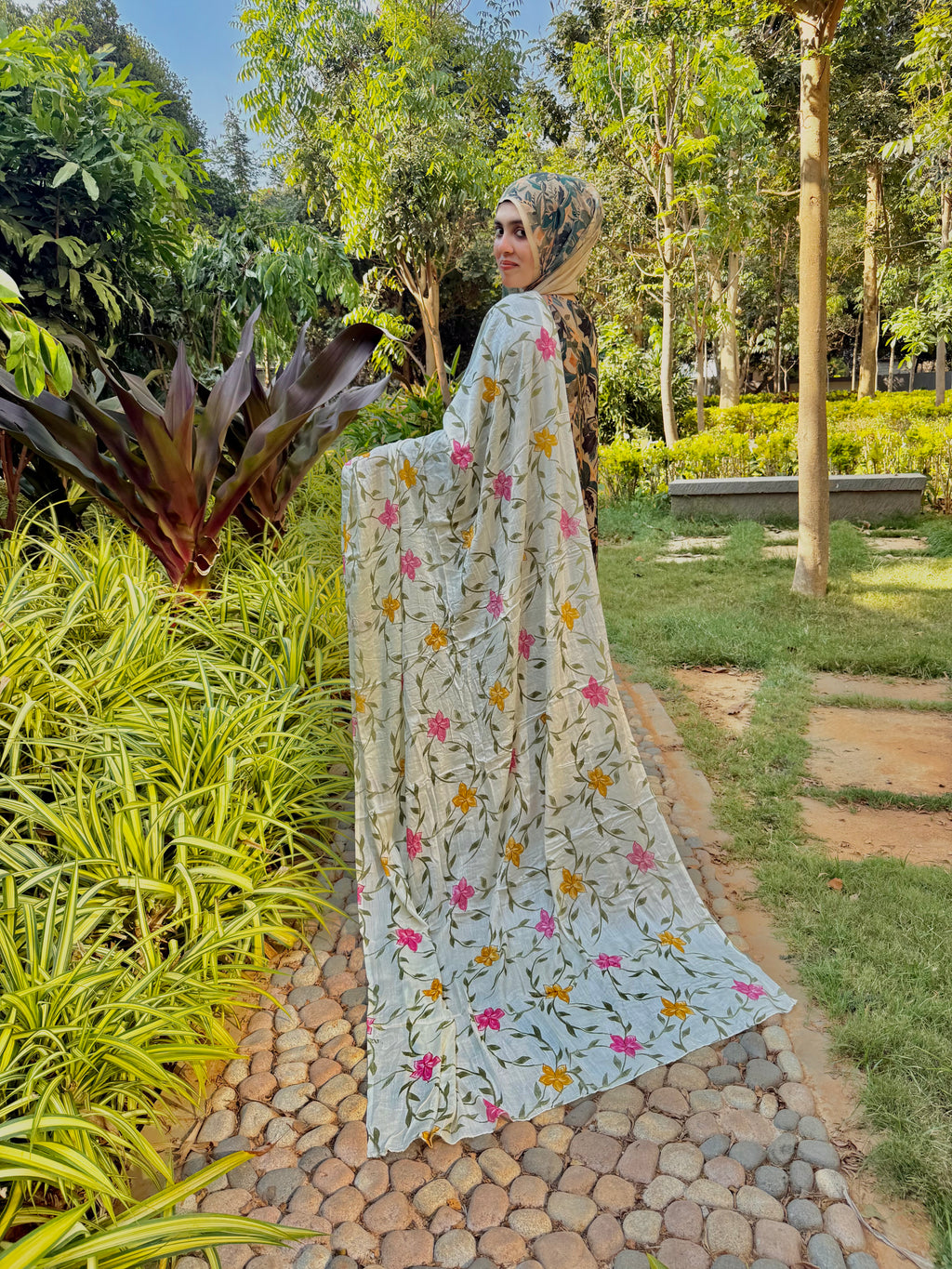 Rimshaara Premium Rayon Unstitched Suit