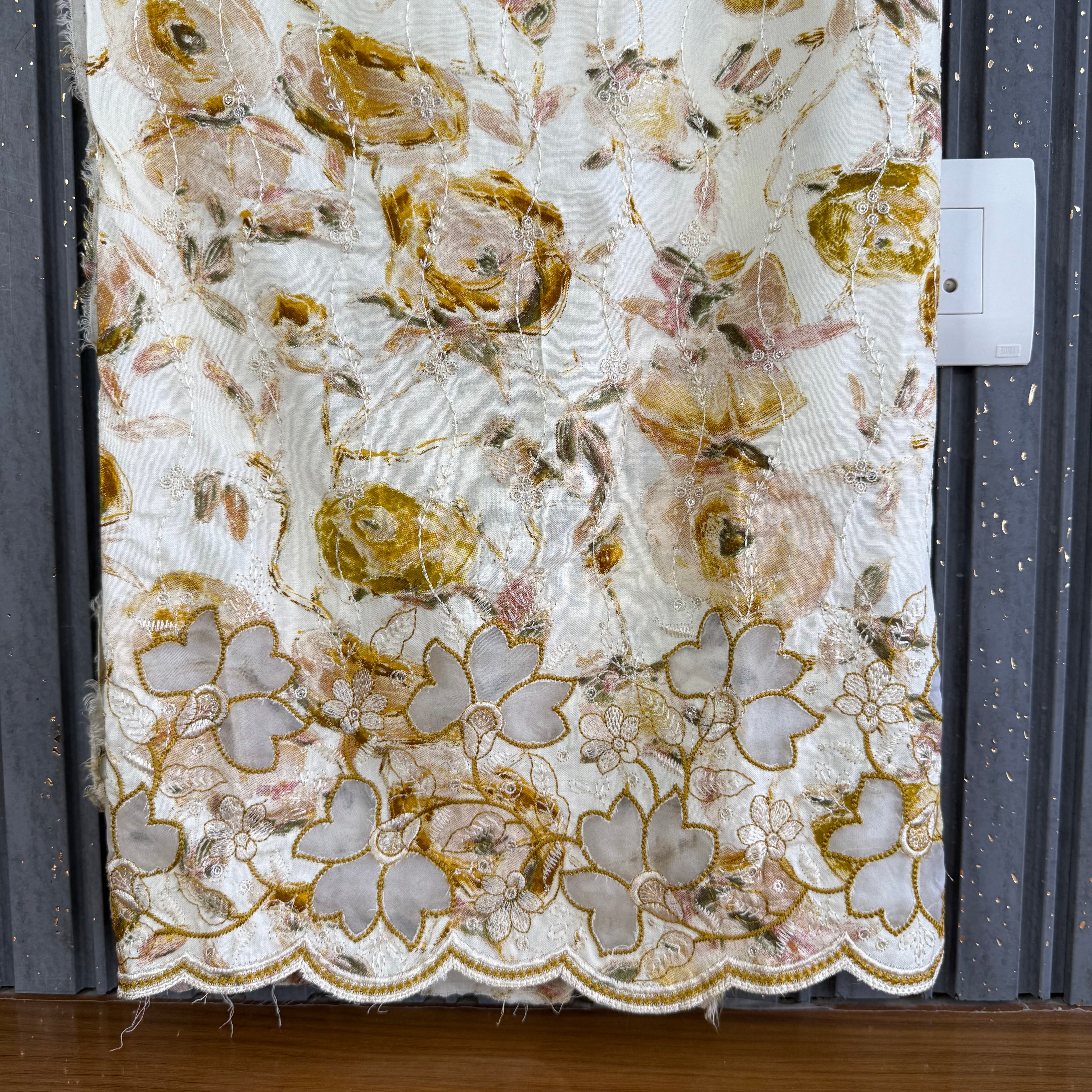 Tooba daqami unstitched suit