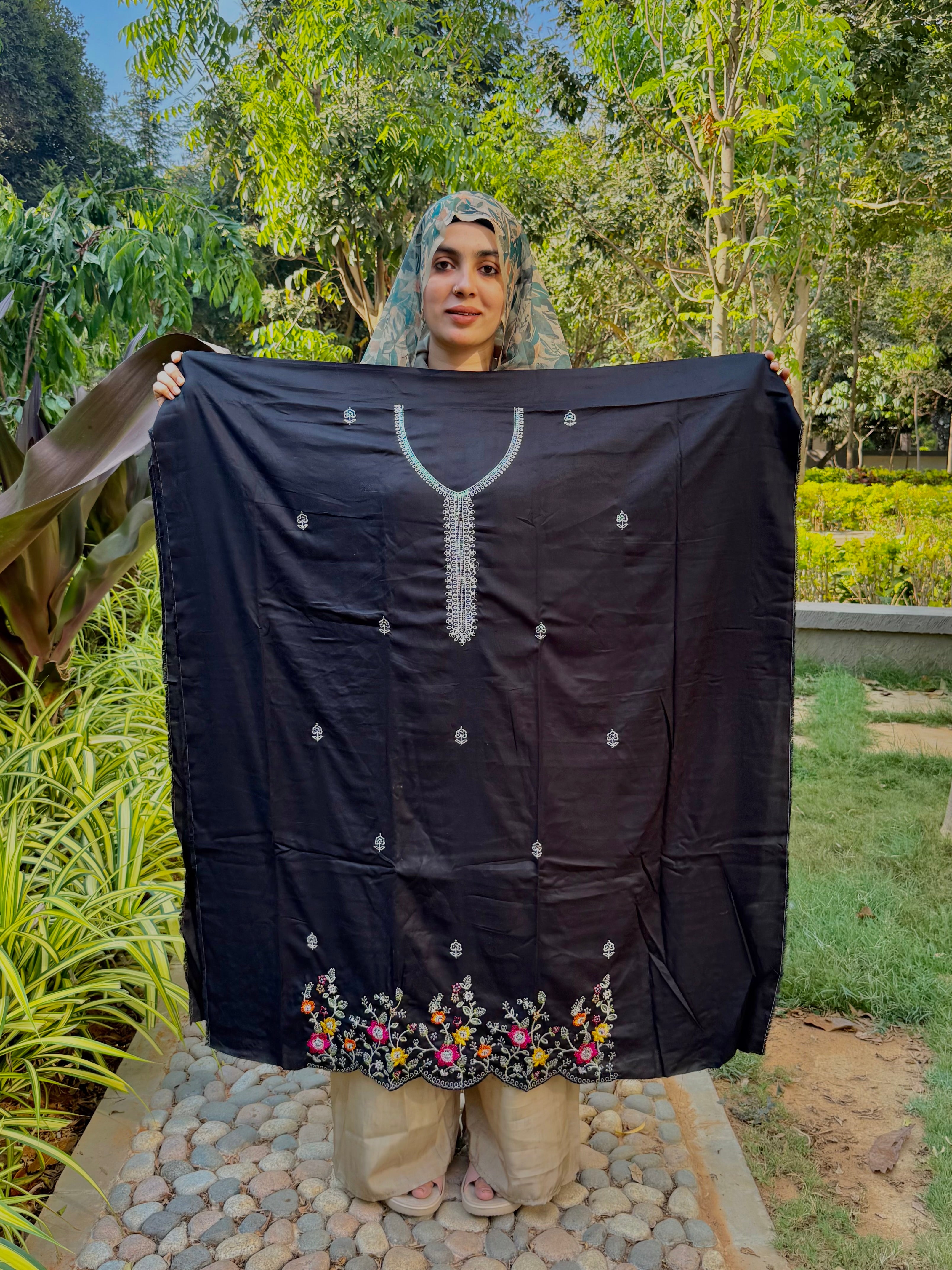 Rimshaara Premium Rayon Unstitched Suit