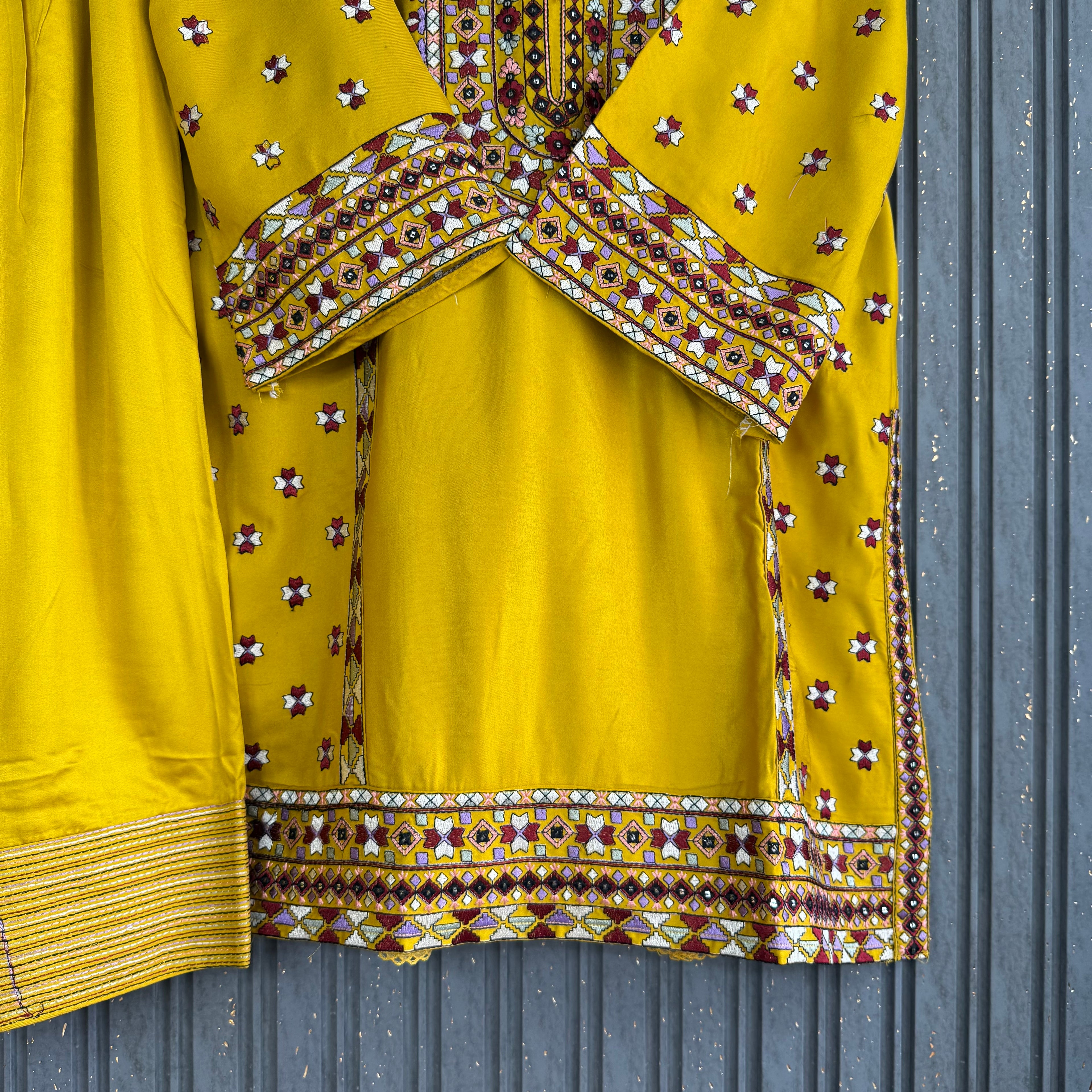 Imdaad farshi salwar