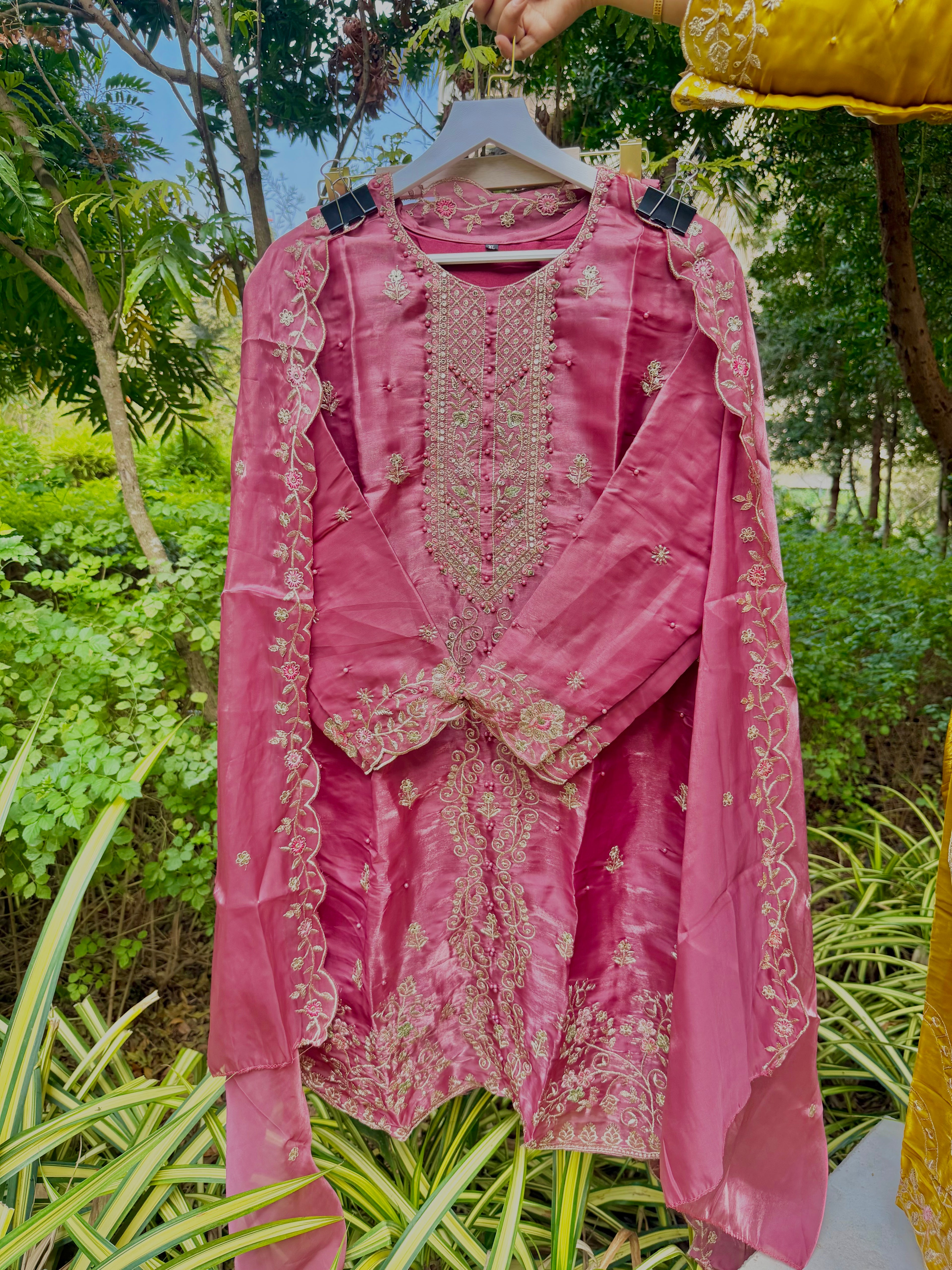 Serinique Eid outfits