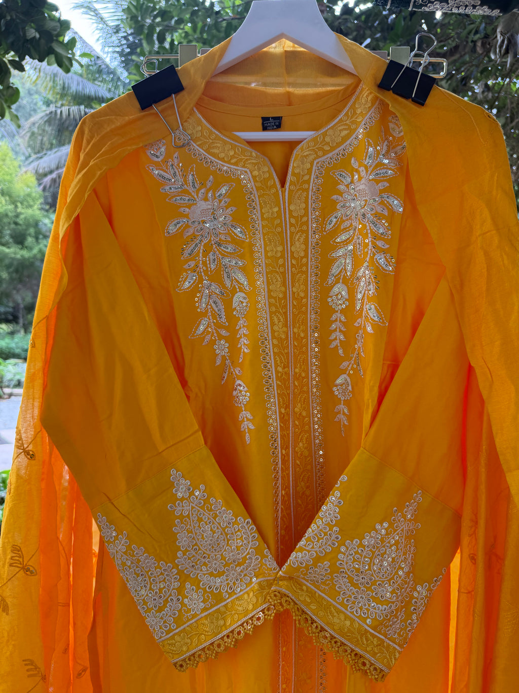 RÉHMAEL VÉRA – Signature Edit