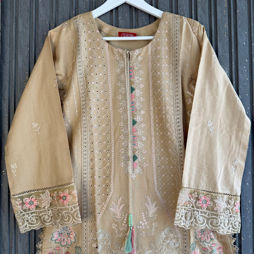 Zainab beige Pakistani suit