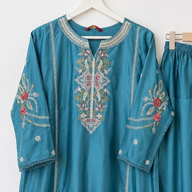 Bushra Areeba Pakistani suit