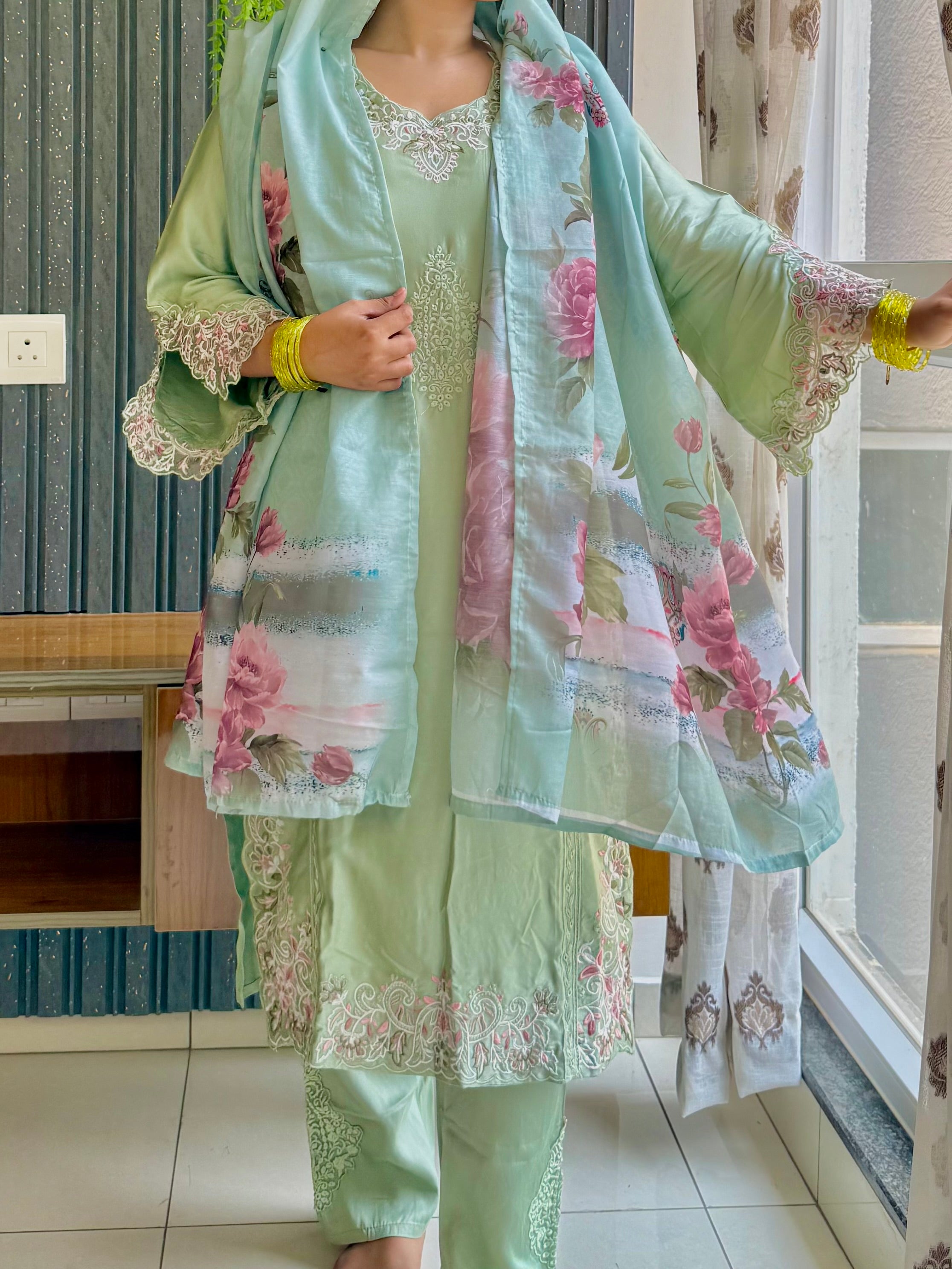 Sanwariya Pakistani suit
