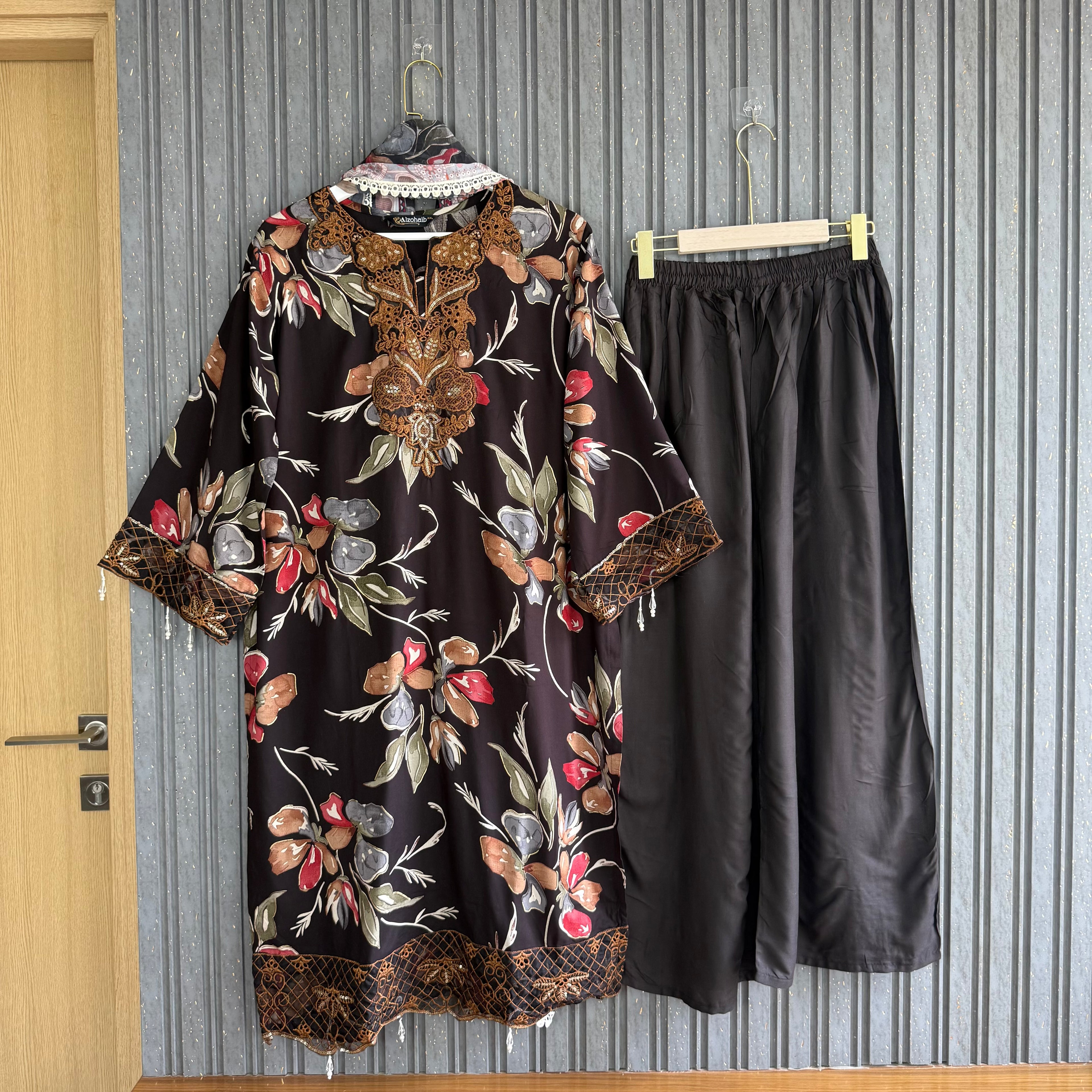 Ghana Ali palazzo set