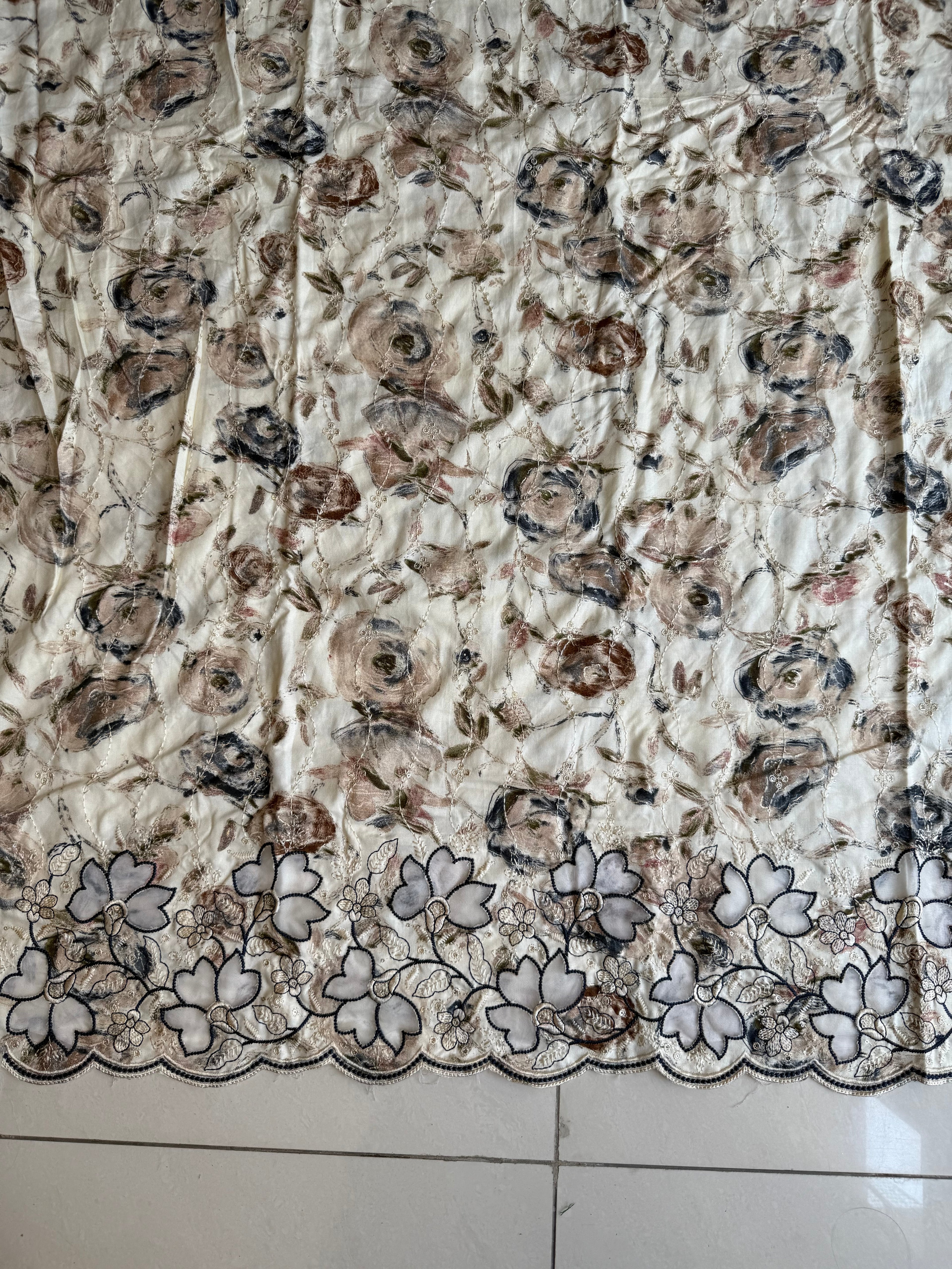 Lameesa unstitched suit