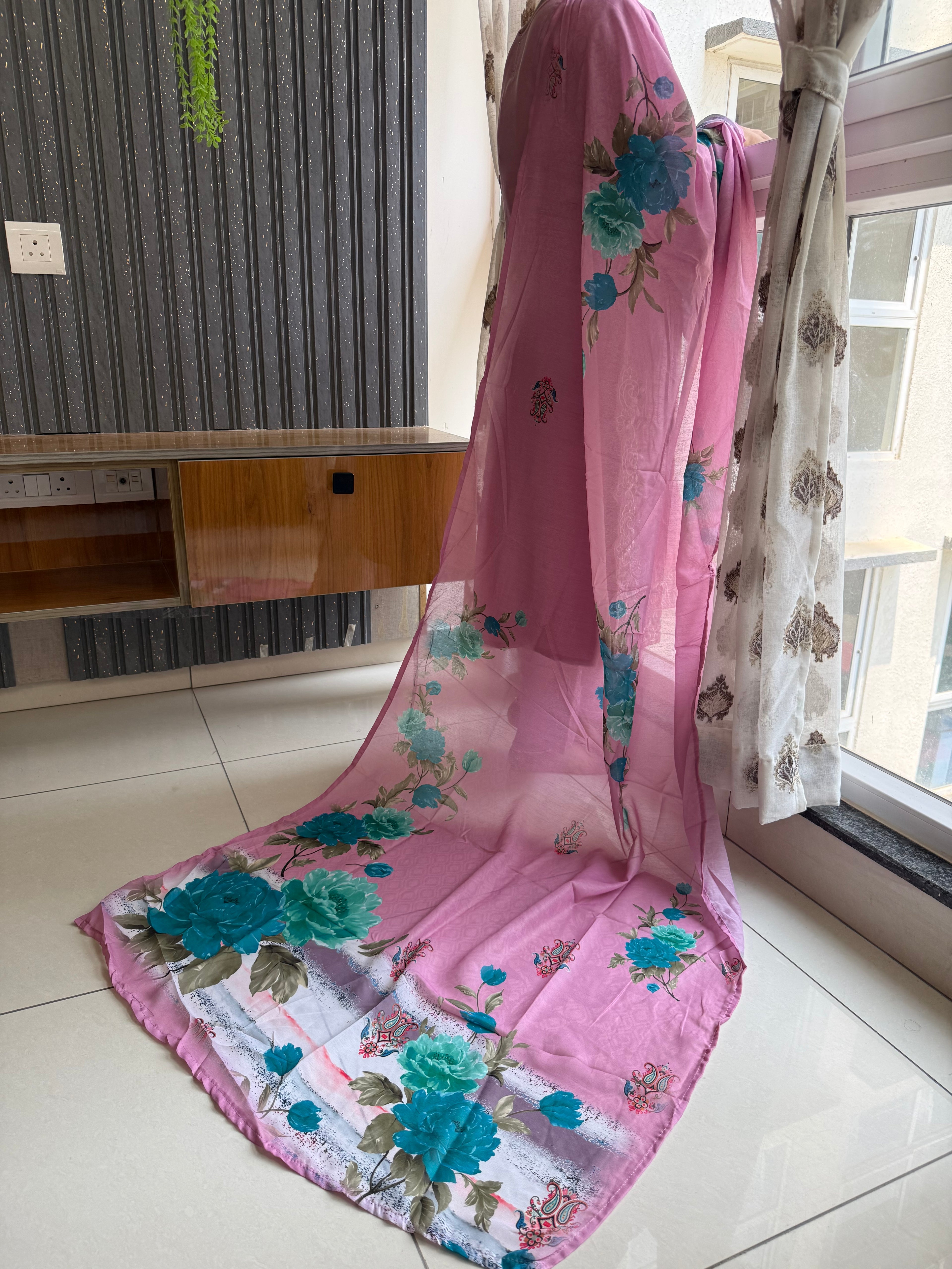 Sanwariya Pakistani suit