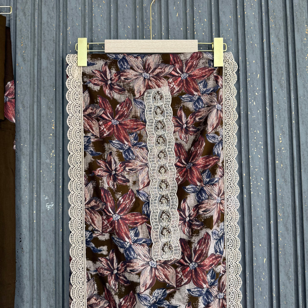 Anoushay Abbasi unstitched suit