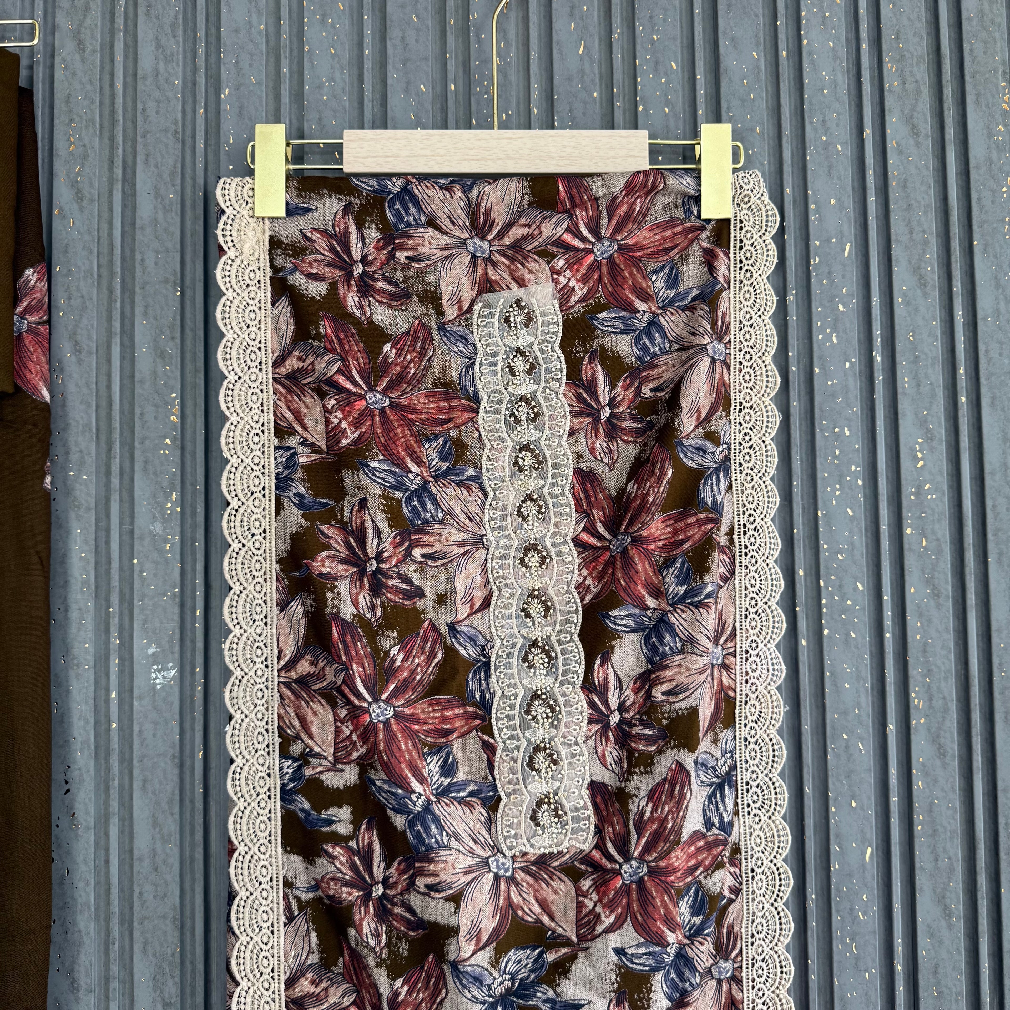 Anoushay Abbasi unstitched suit