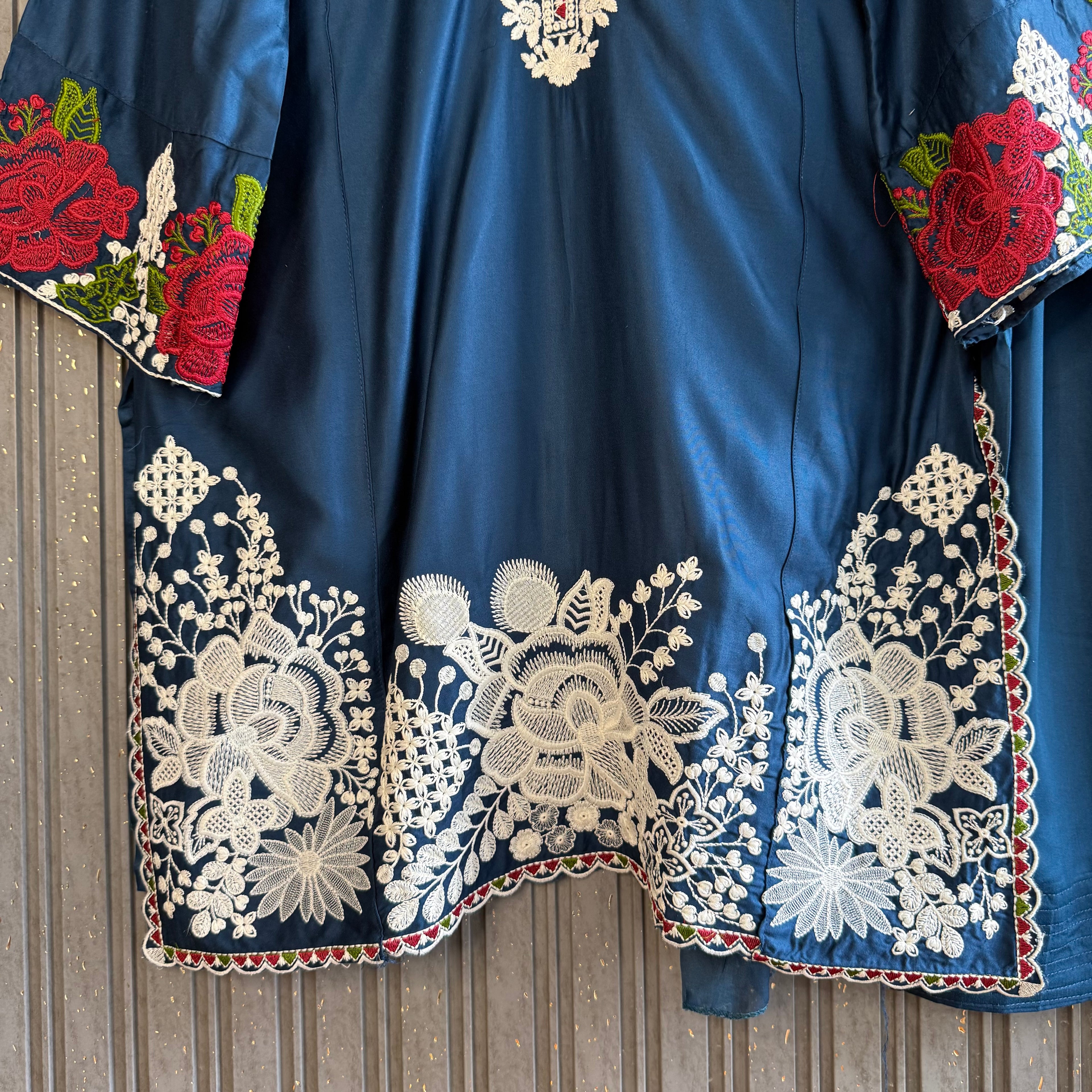 Shafaq kamil Farshi Salwar suit