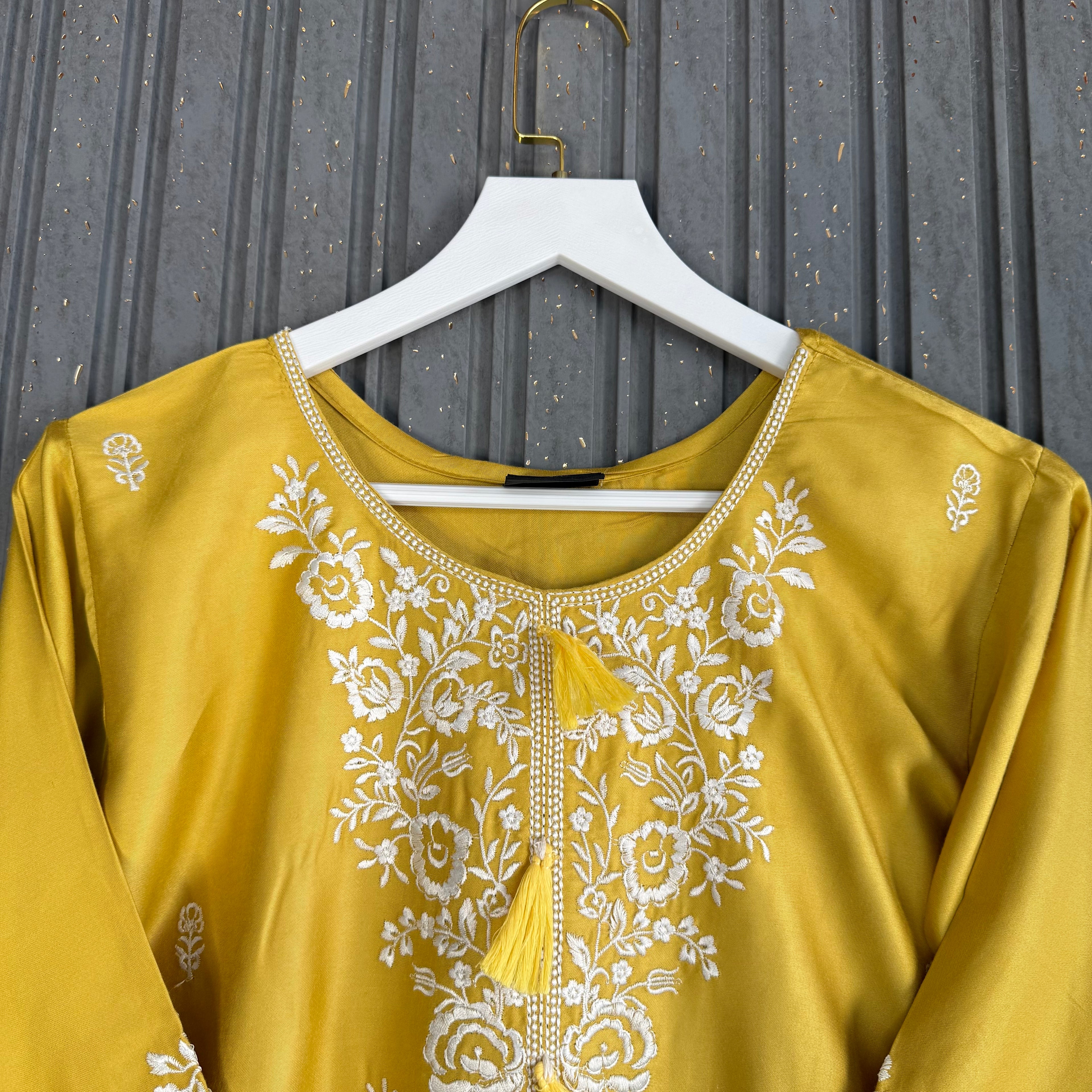 Musfira Farshi salwar set