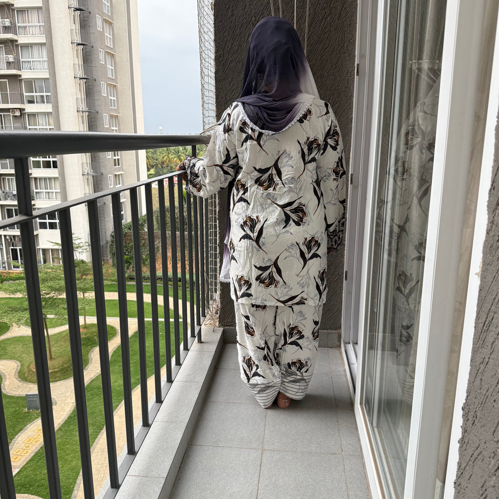 Miral Short Pakistani suit