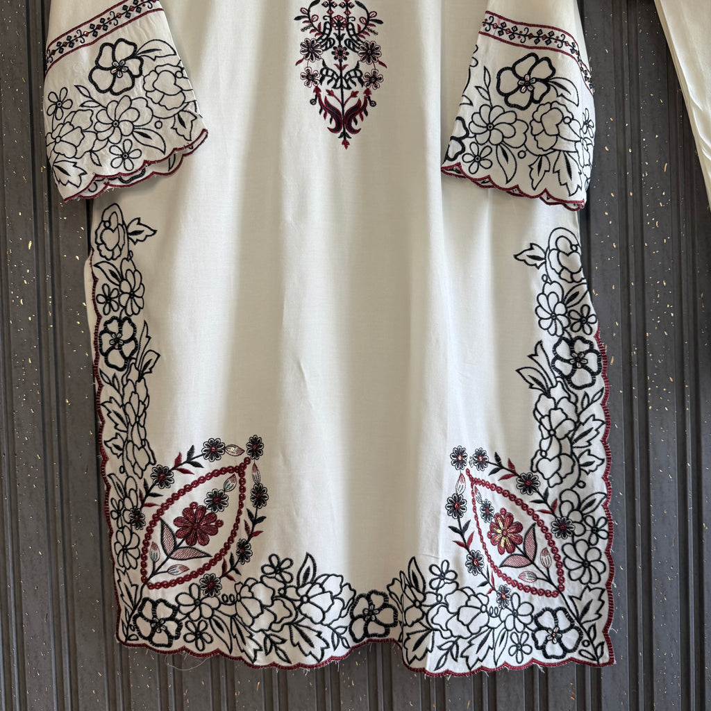 Duha Aiman Pakistani suit