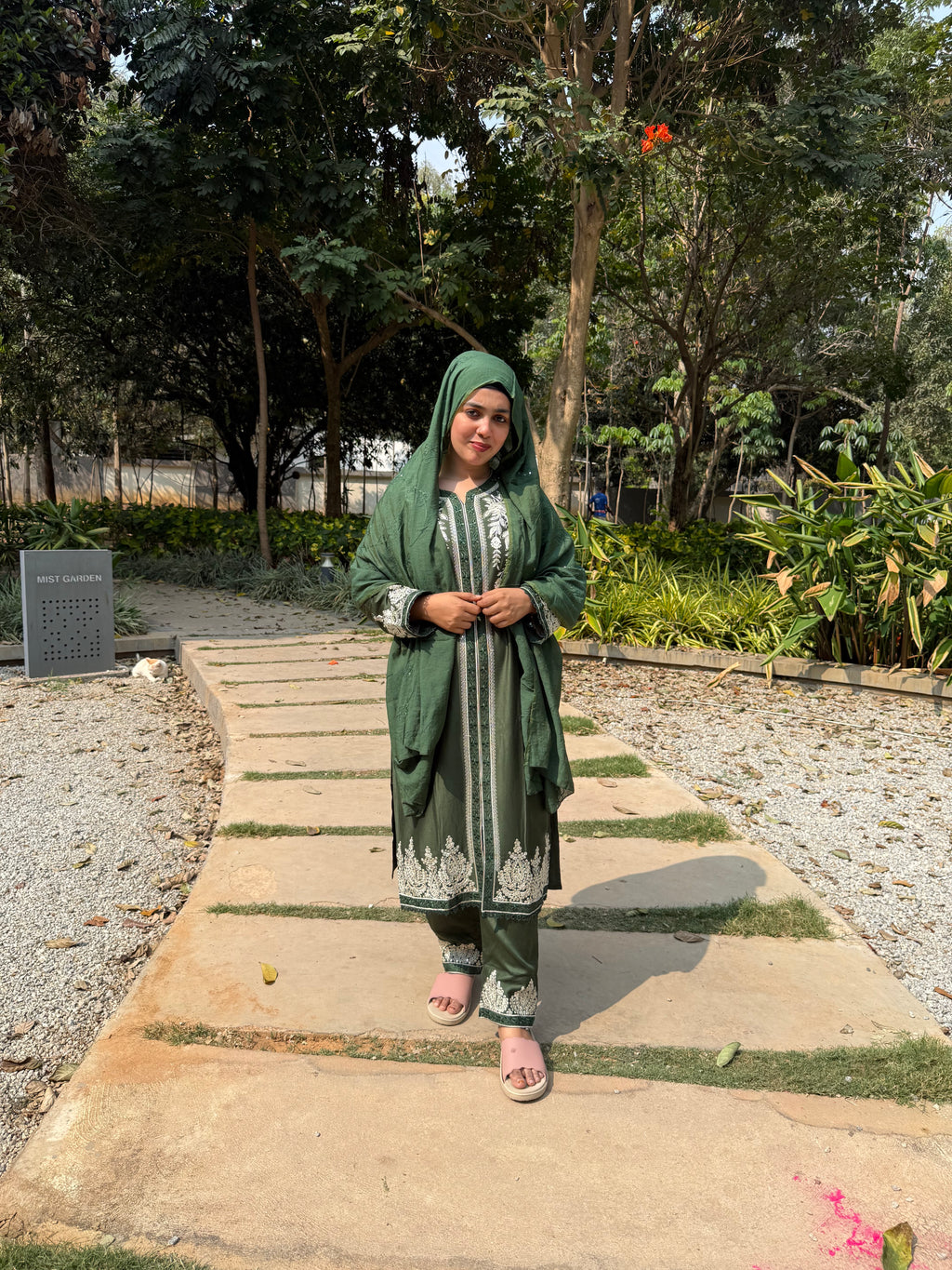 RÉHMAEL VÉRA – Signature Edit