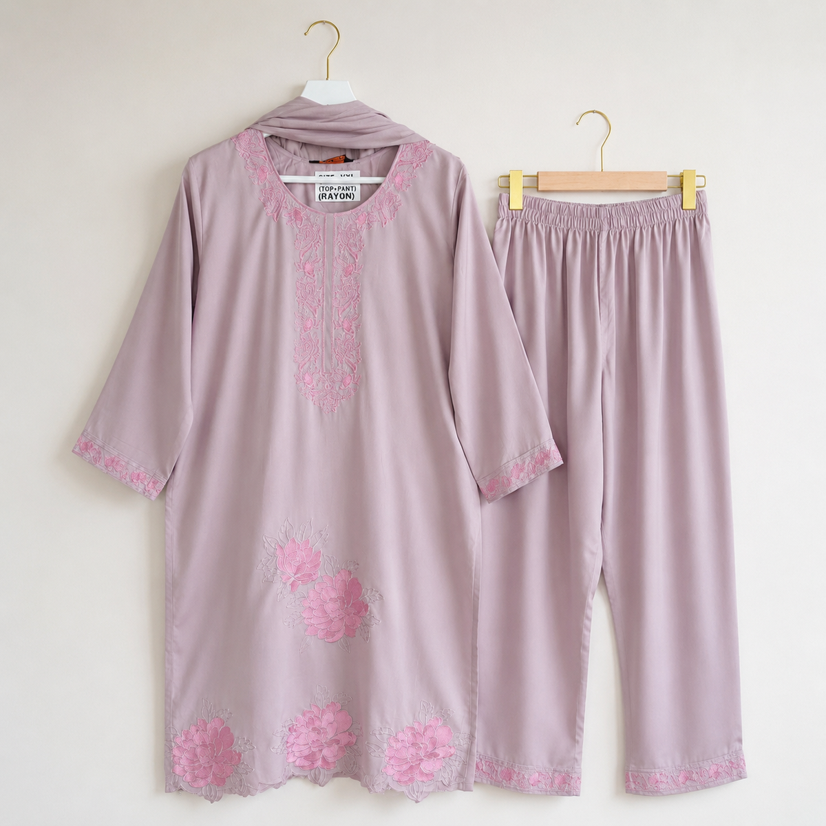 Rahja pakistani suit