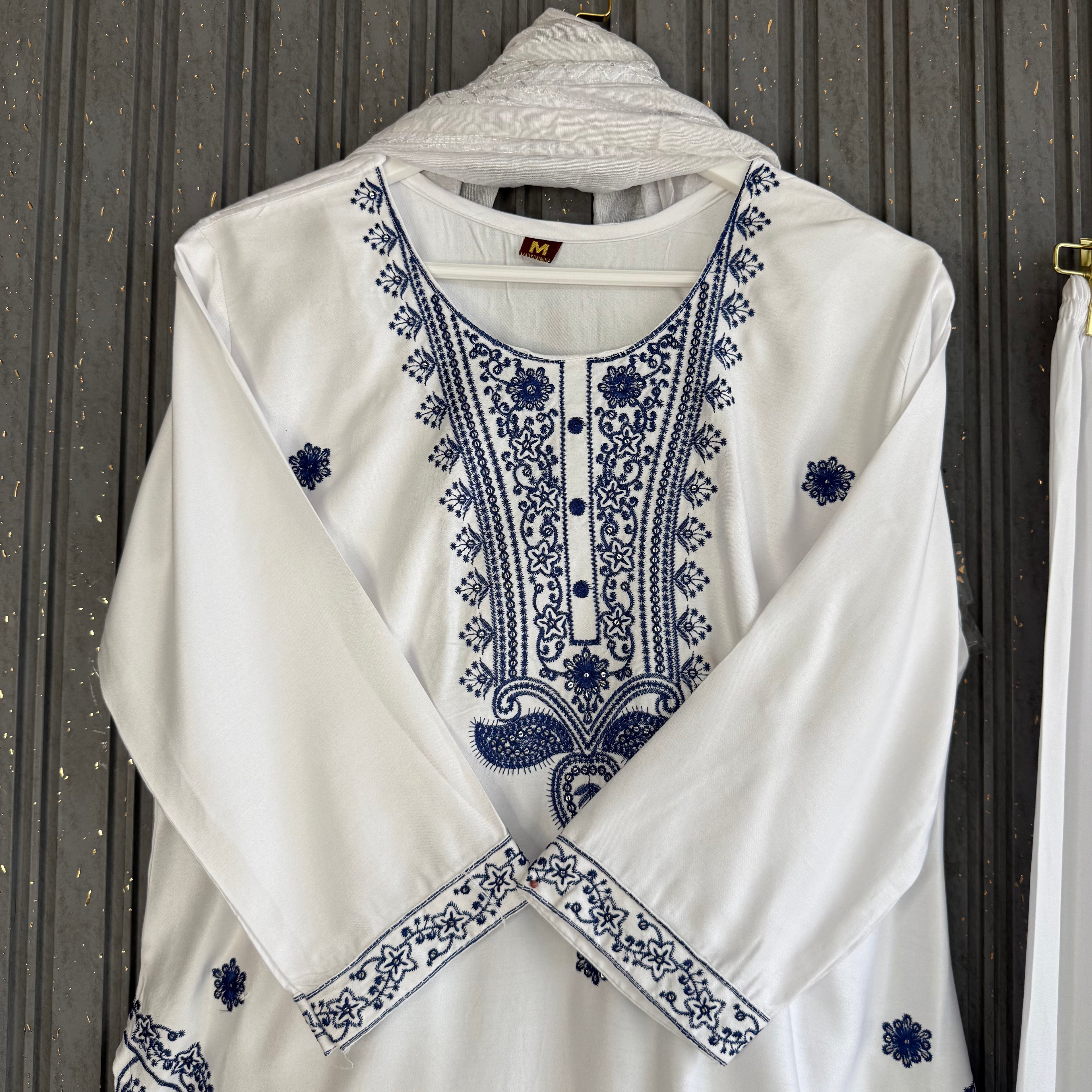 Gulrez Rayon Suit