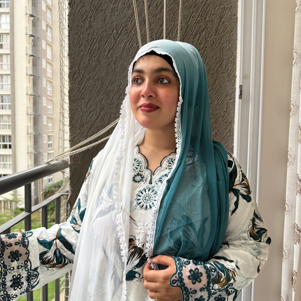 Miral Short Pakistani suit