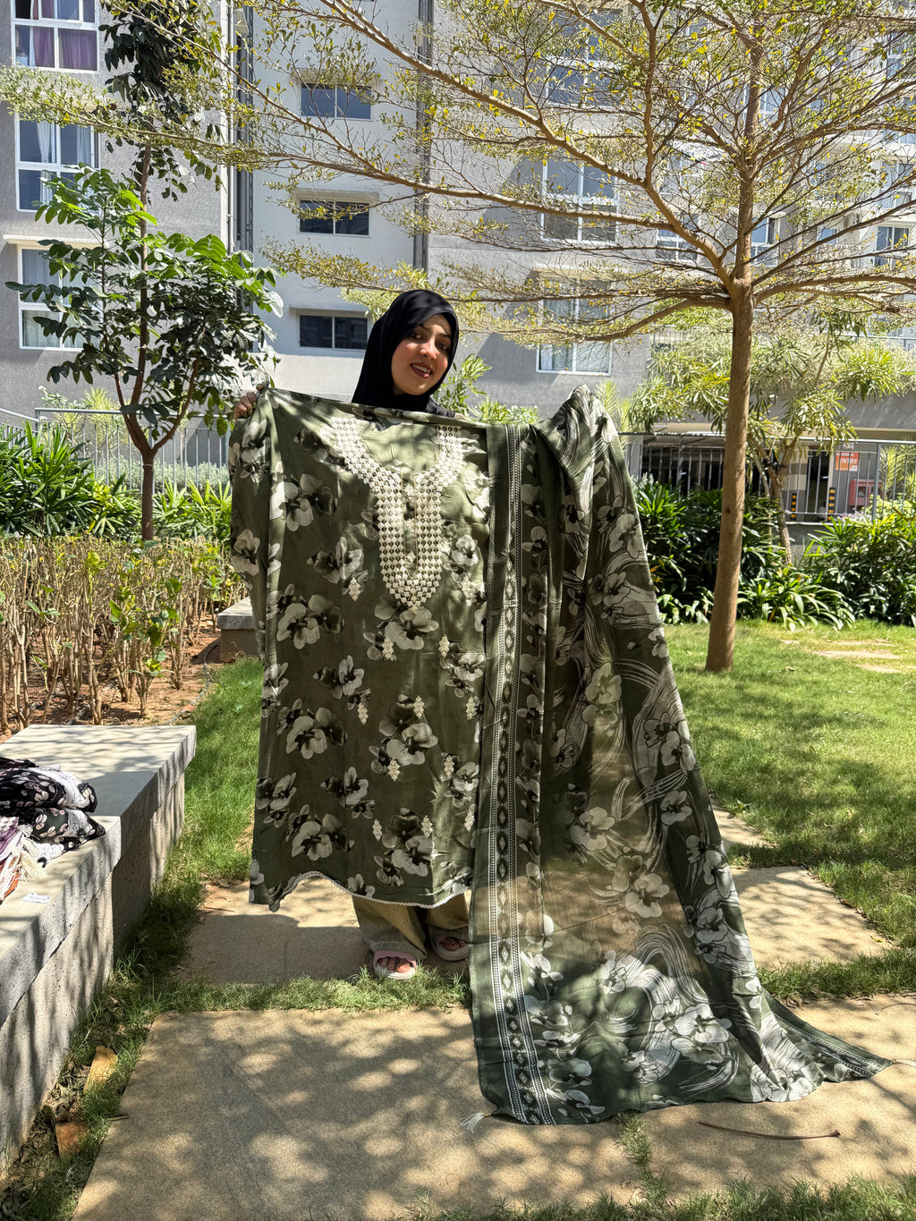 Mehrzaad Royale – Unstitched Ramzan Dress