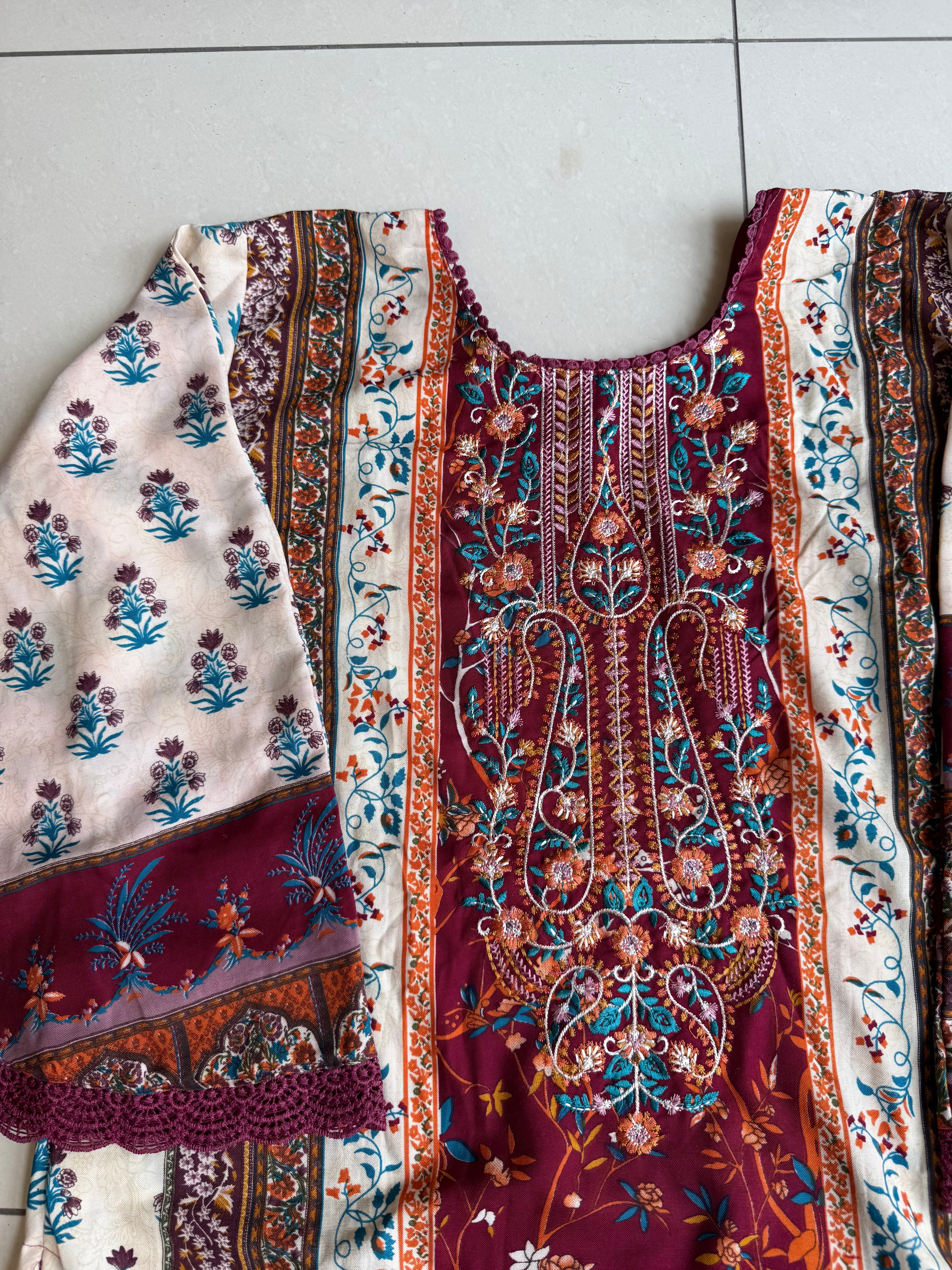 Pakistani Lawn Suit Rayon