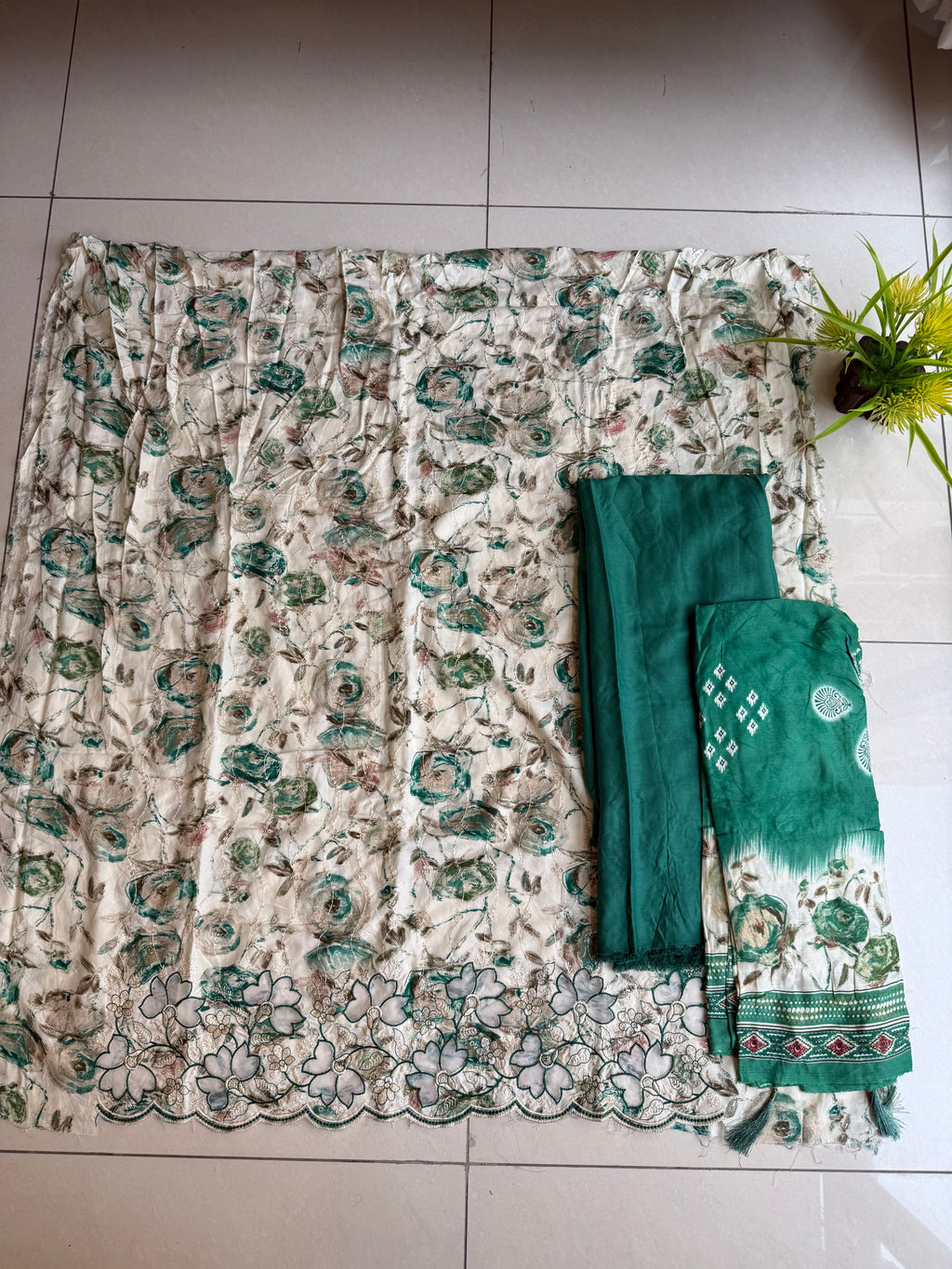 Lameesa unstitched suit