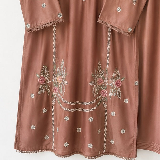 Maryam Hiba Pakistani suit