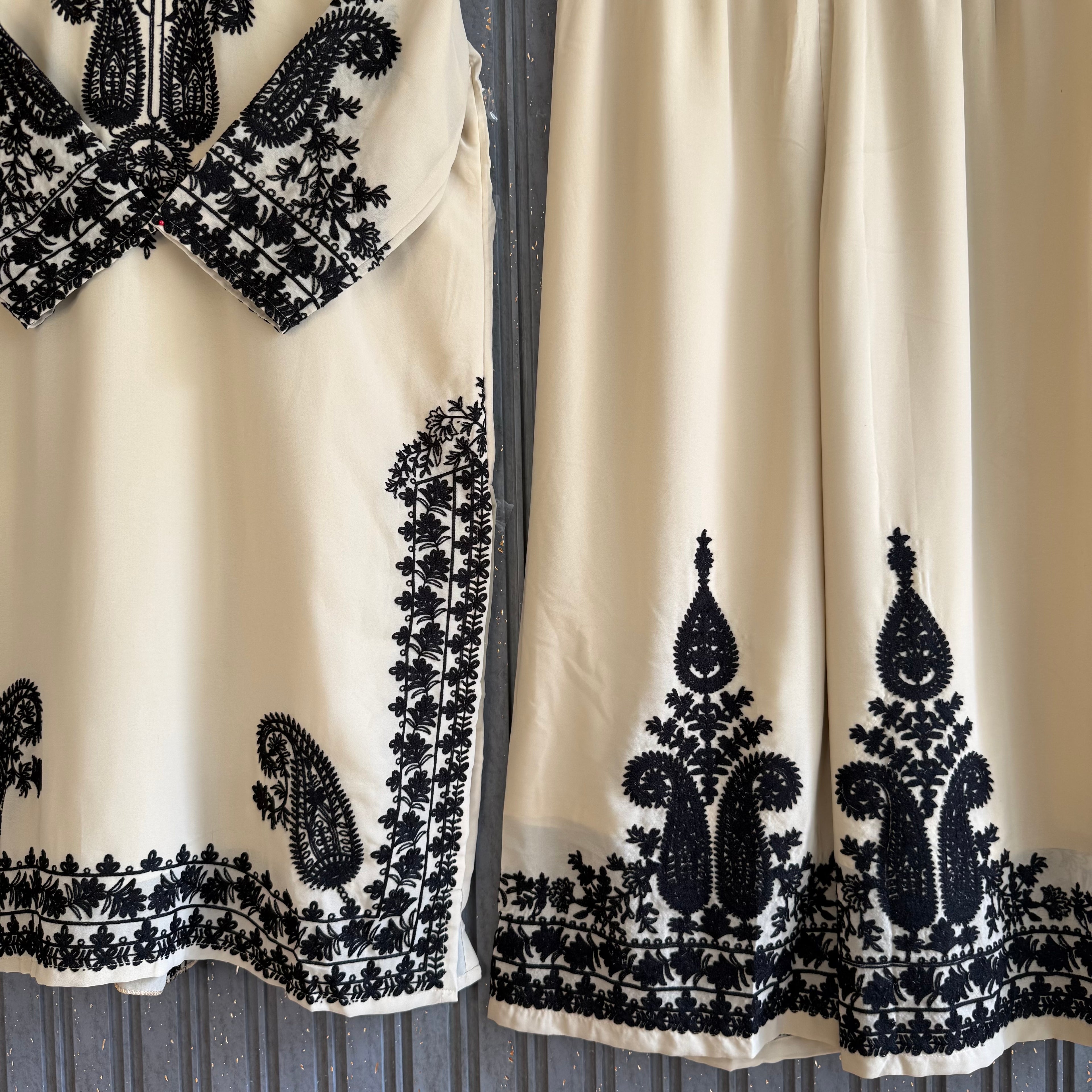 Chiku palazzo set