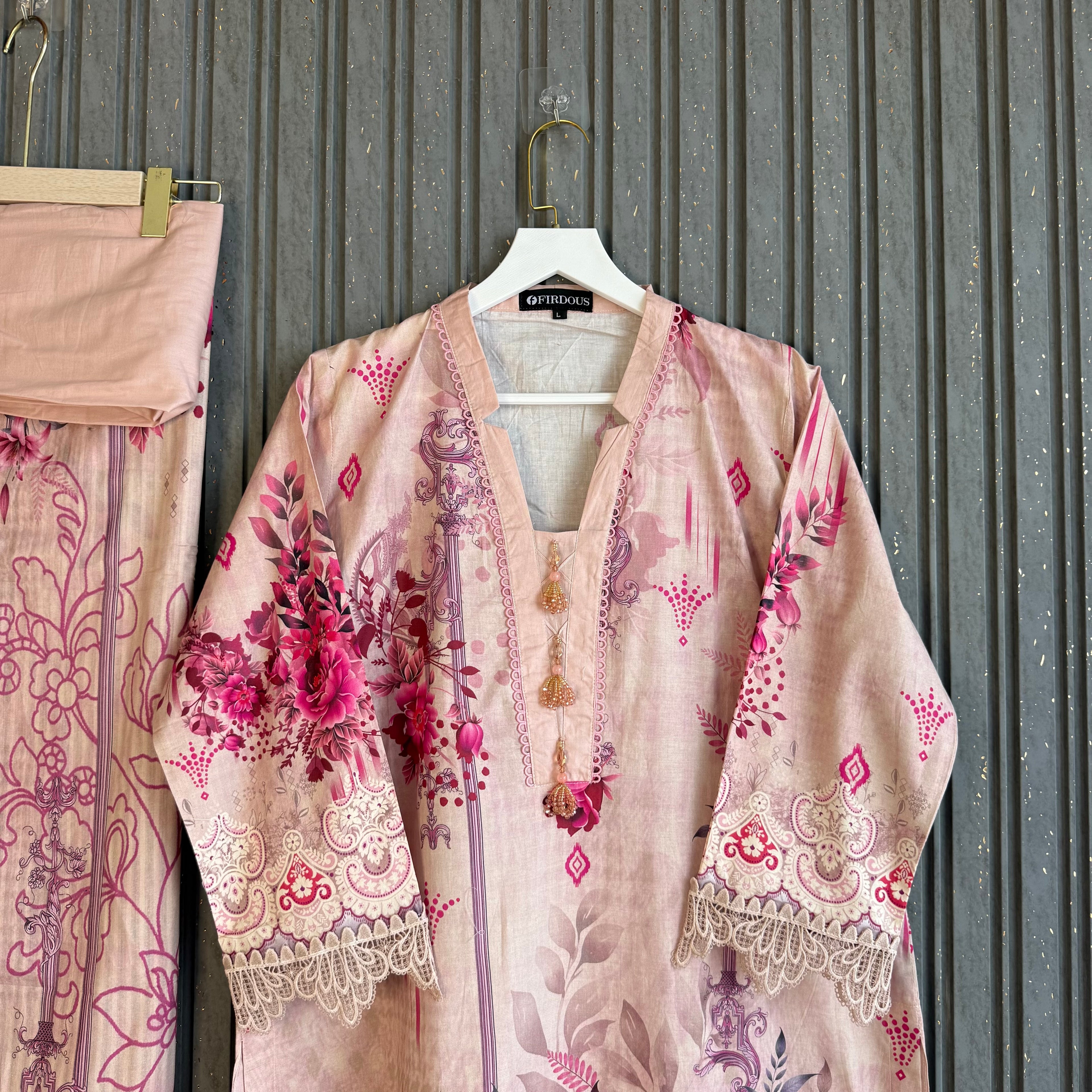 Mumtaz Pakistani lawn suit