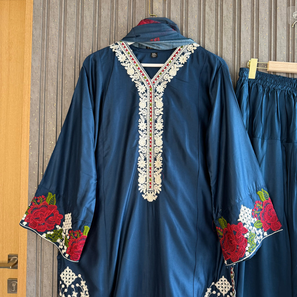 Shafaq kamil Farshi Salwar suit