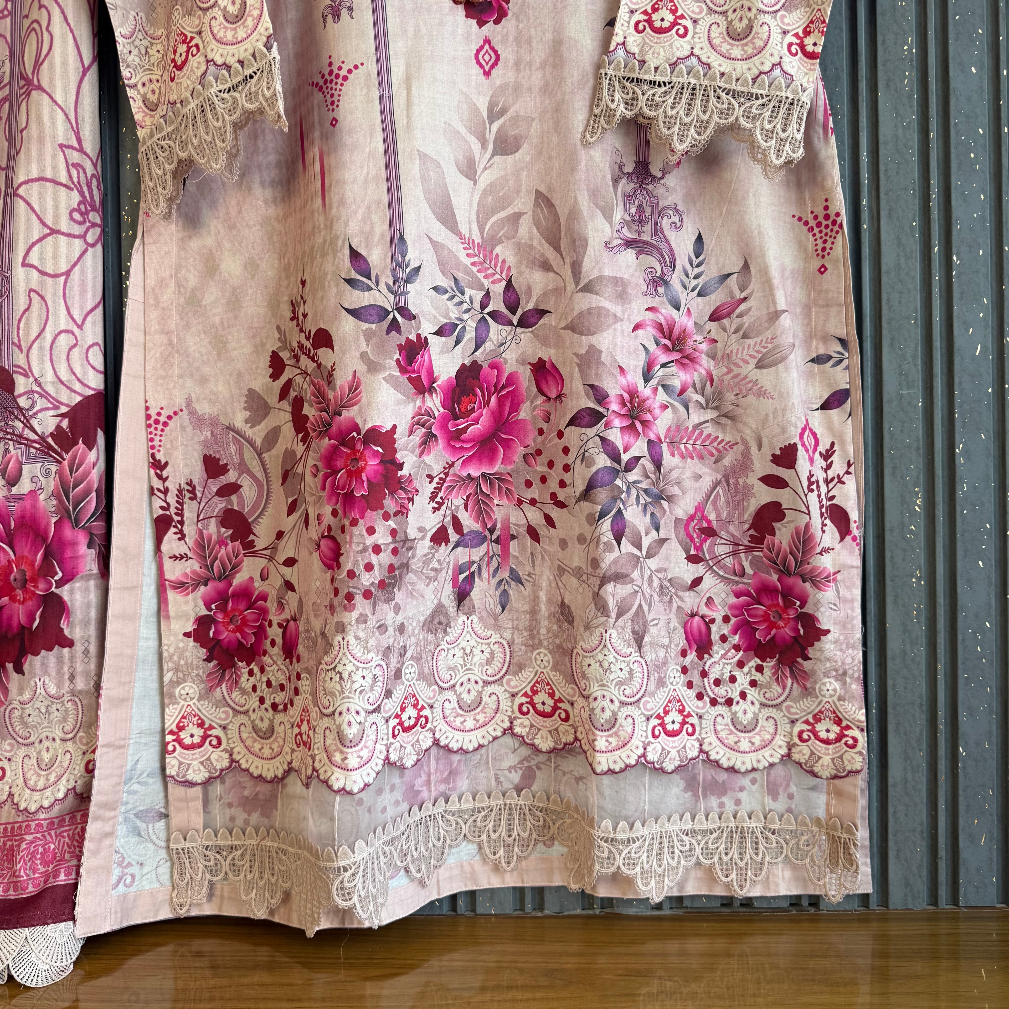 Mumtaz Pakistani lawn suit